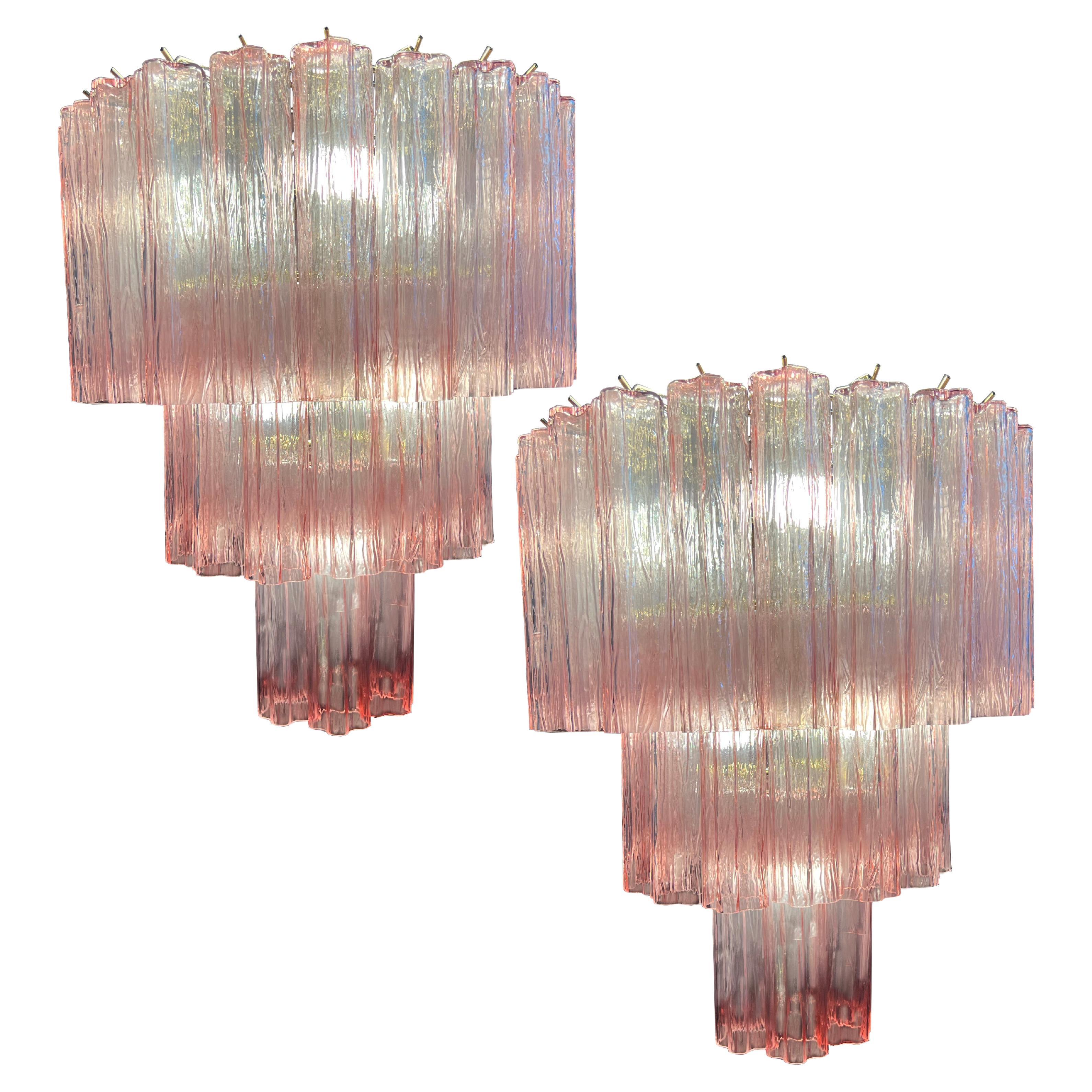 Incroyable paire de lustres roses italiens par Valentina Planta, Murano