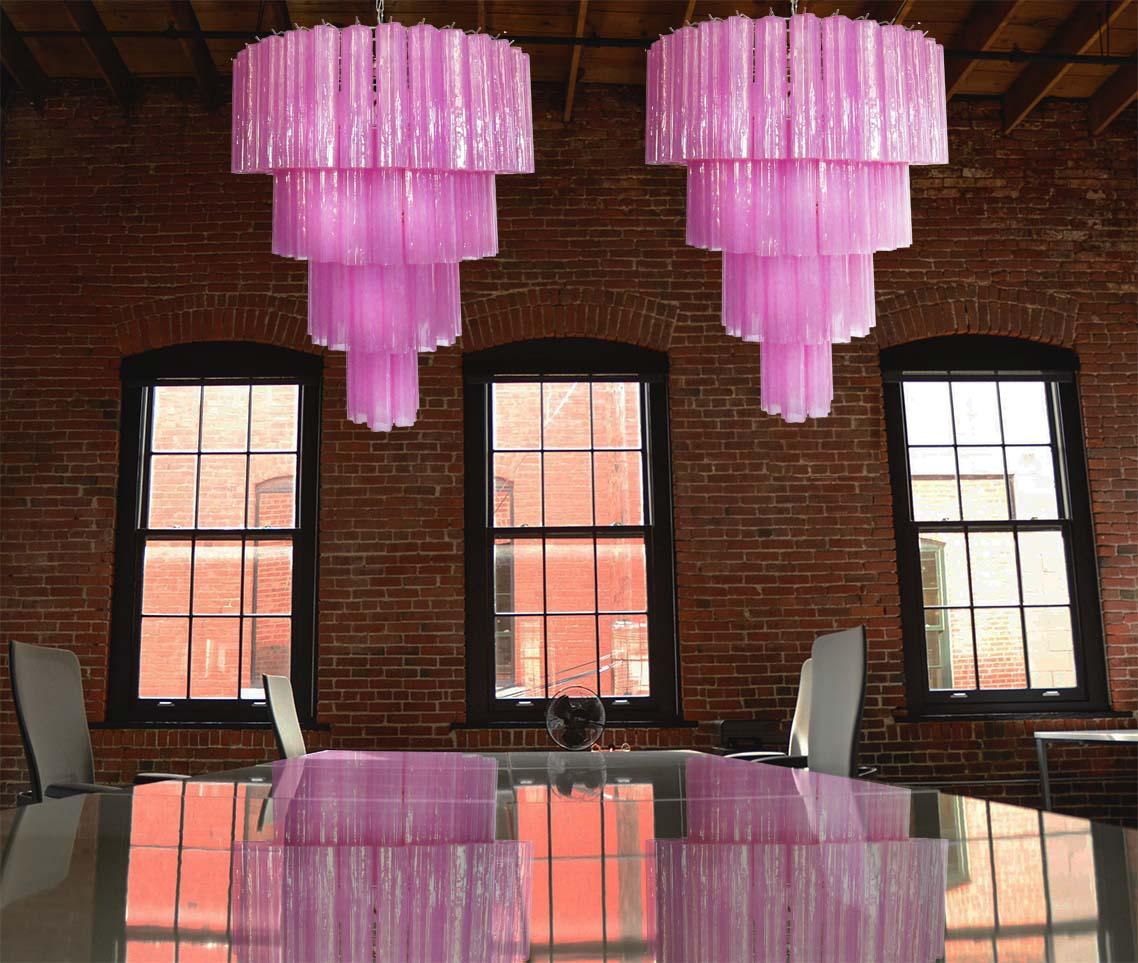 Italian vintage chandelier in Murano glass and nickel-plated metal structure on 4 levels. The armor polished nickel supports 78 large pink fuxia silk glass tubes in a star shape.
Period: Late 20th century
Dimensions: 70.90 inches (180 cm) height