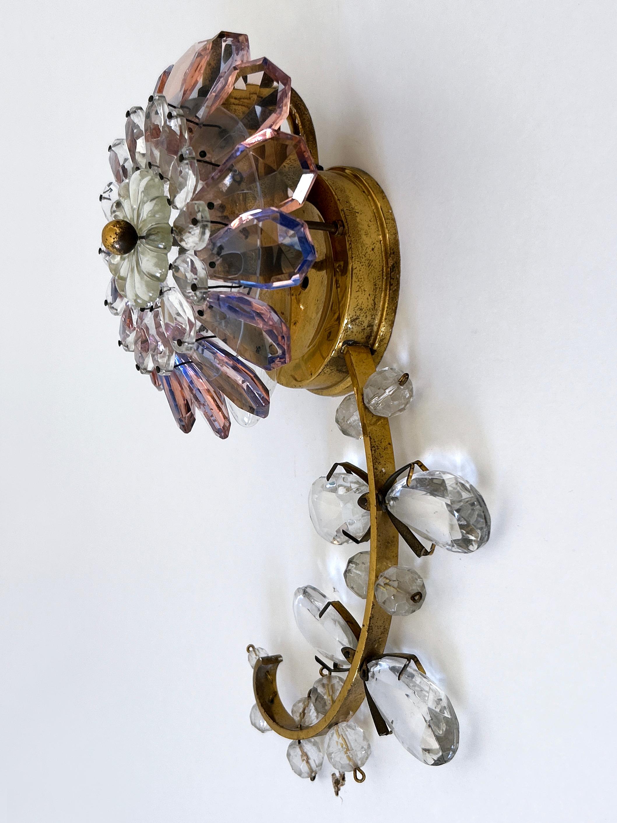 Erstaunlich Palwa schillernde Kristallglas & Messing Blume Wandleuchte oder Wandlampe 1960er im Angebot 8