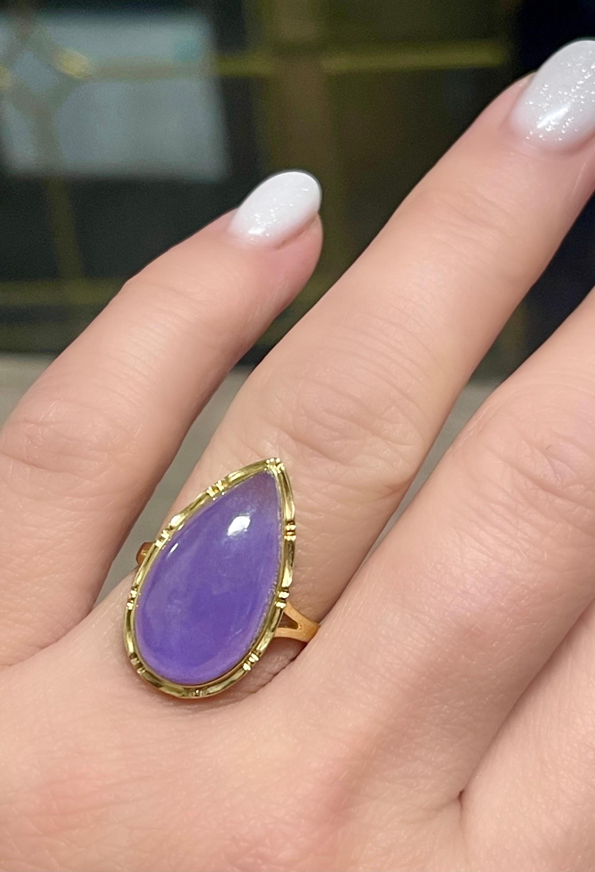 Amazing Pear Shaped Cabochon Amethyst Ring In 14k In Good Condition For Sale In Fort Lauderdale, FL