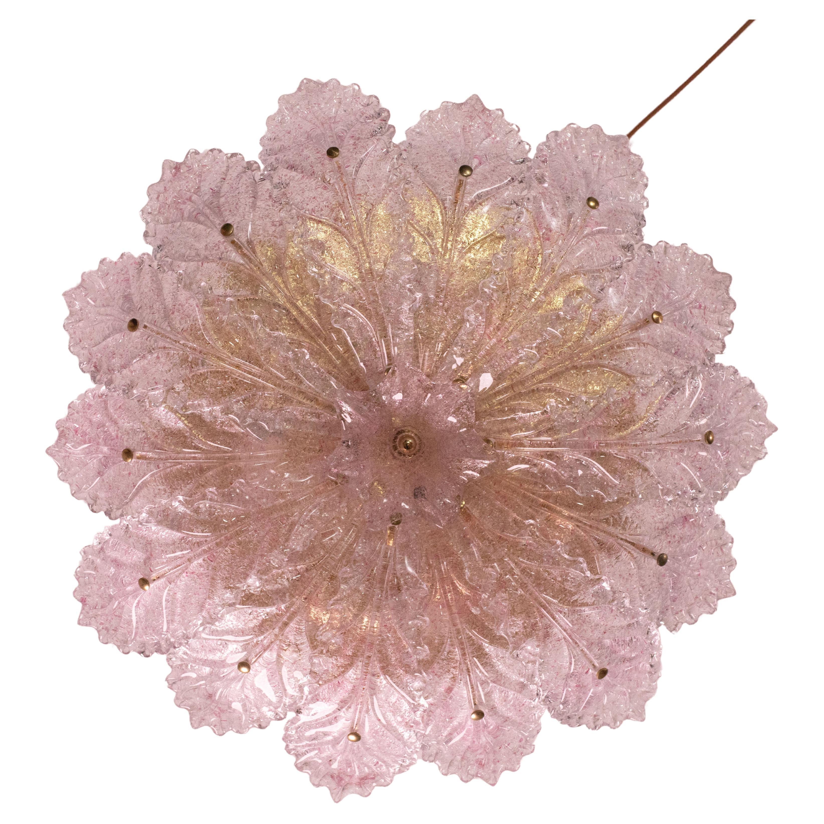Magnifique plafonnier ou lustre en verre de Murano rose à feuilles, 1970 en vente