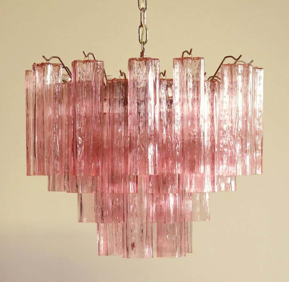 Erstaunlich rosa Tronchi Muranoglas-Kronleuchter (Metall) im Angebot