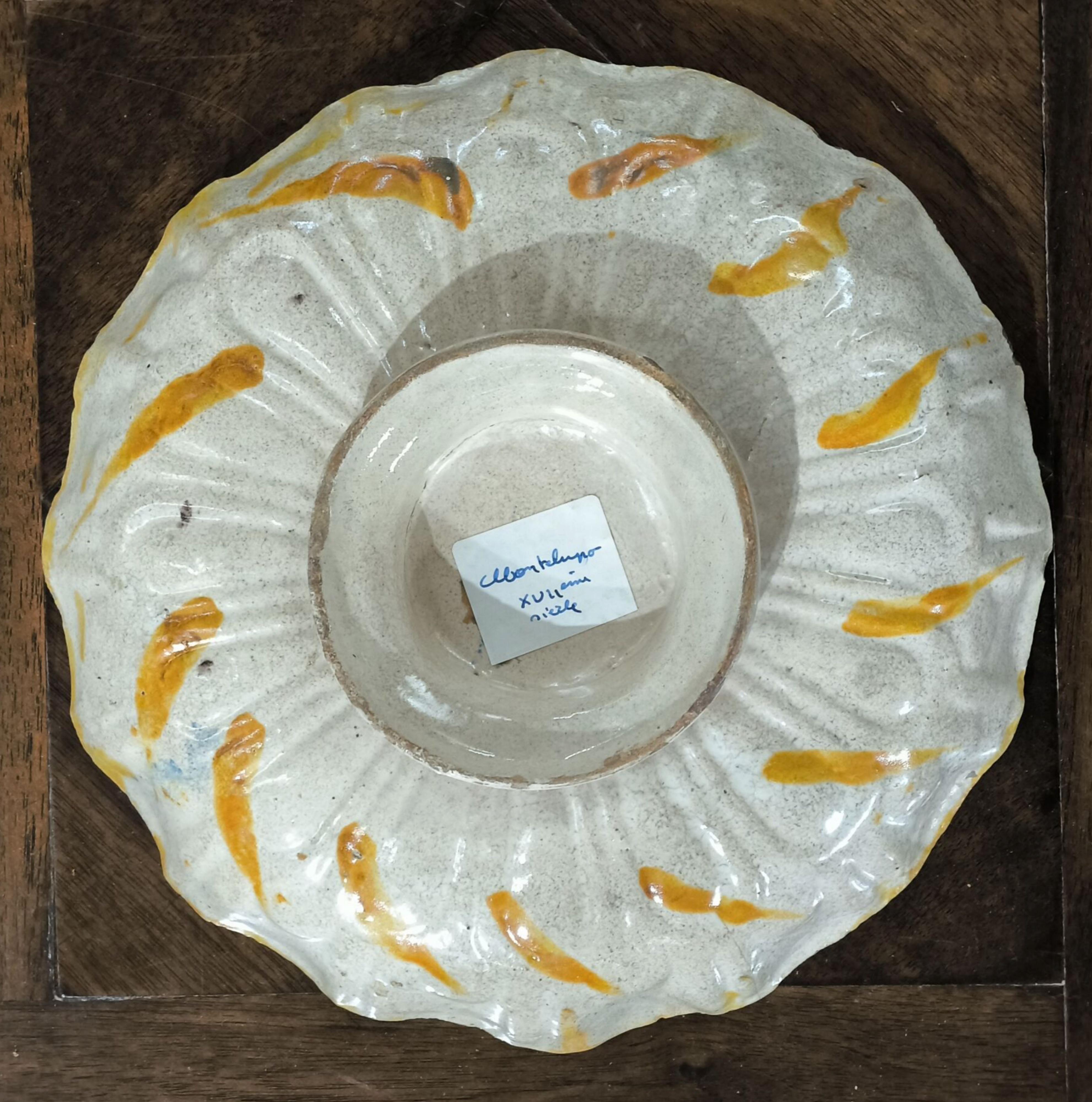 Baroque AMAZING PLATE MONTELUPO 17th Century For Sale