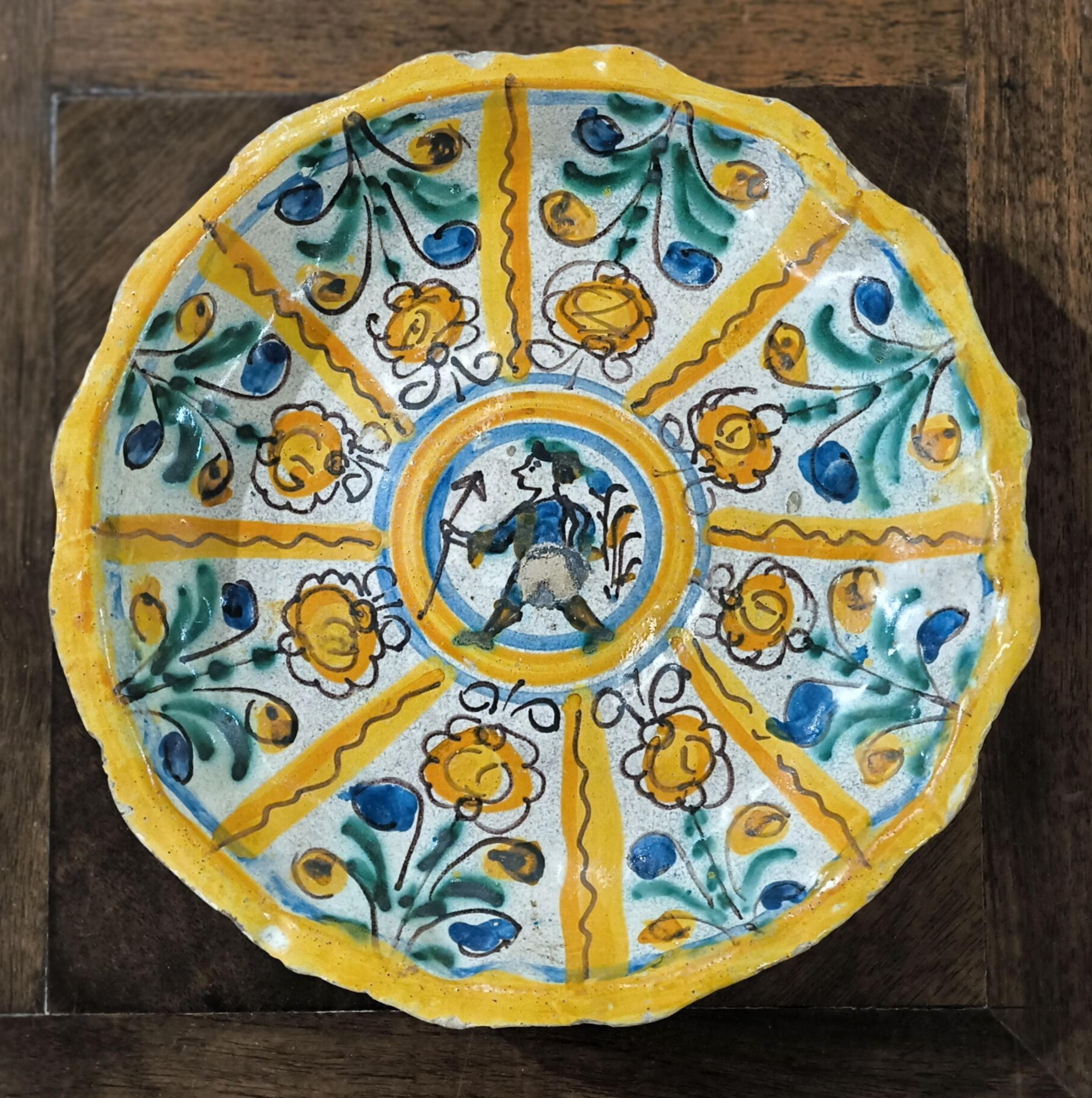 Hand-Crafted AMAZING PLATE MONTELUPO 17th Century For Sale