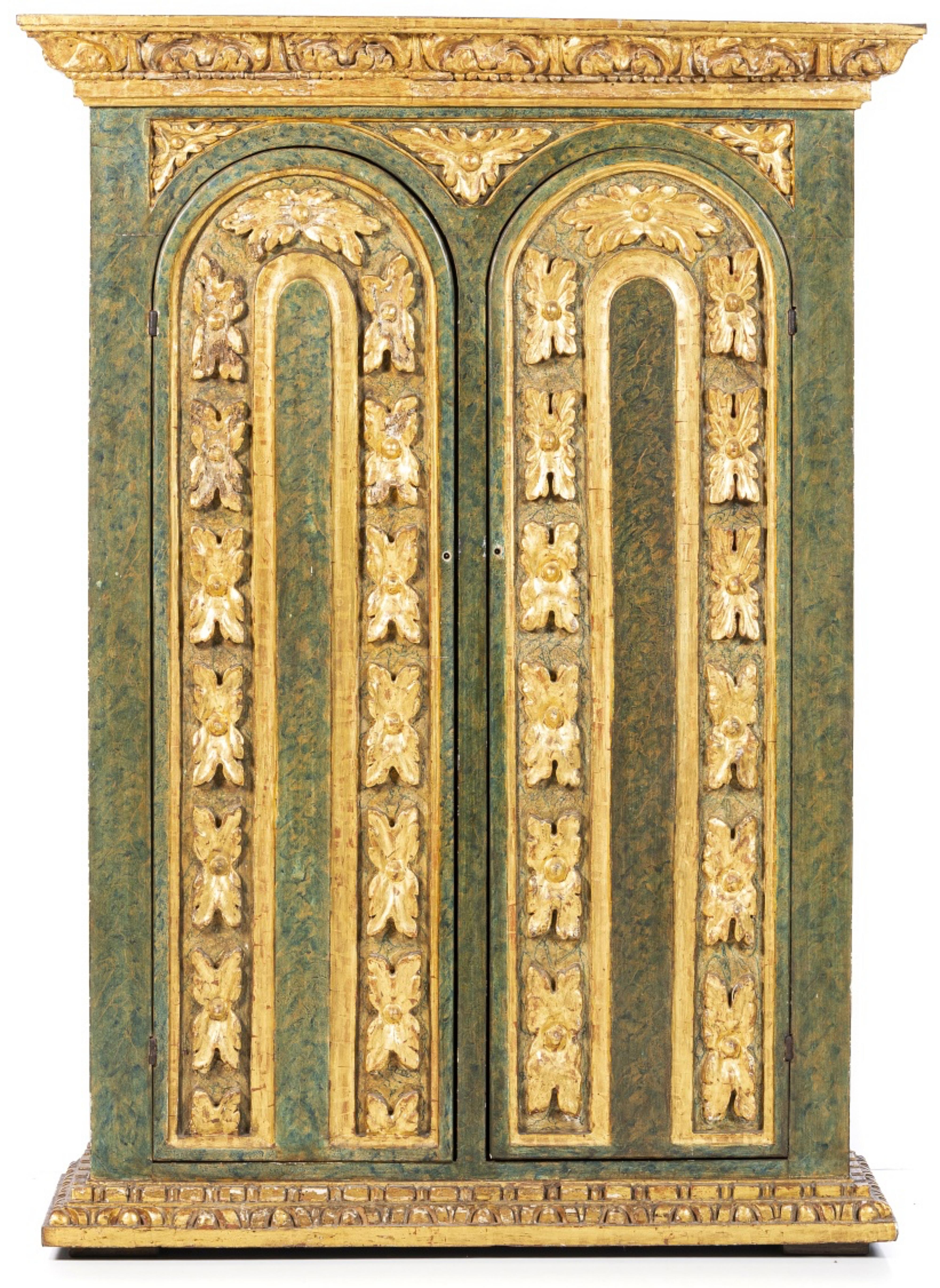 Hand-Crafted AMAZING Portuguese 18th Century CUPBOARD For Sale