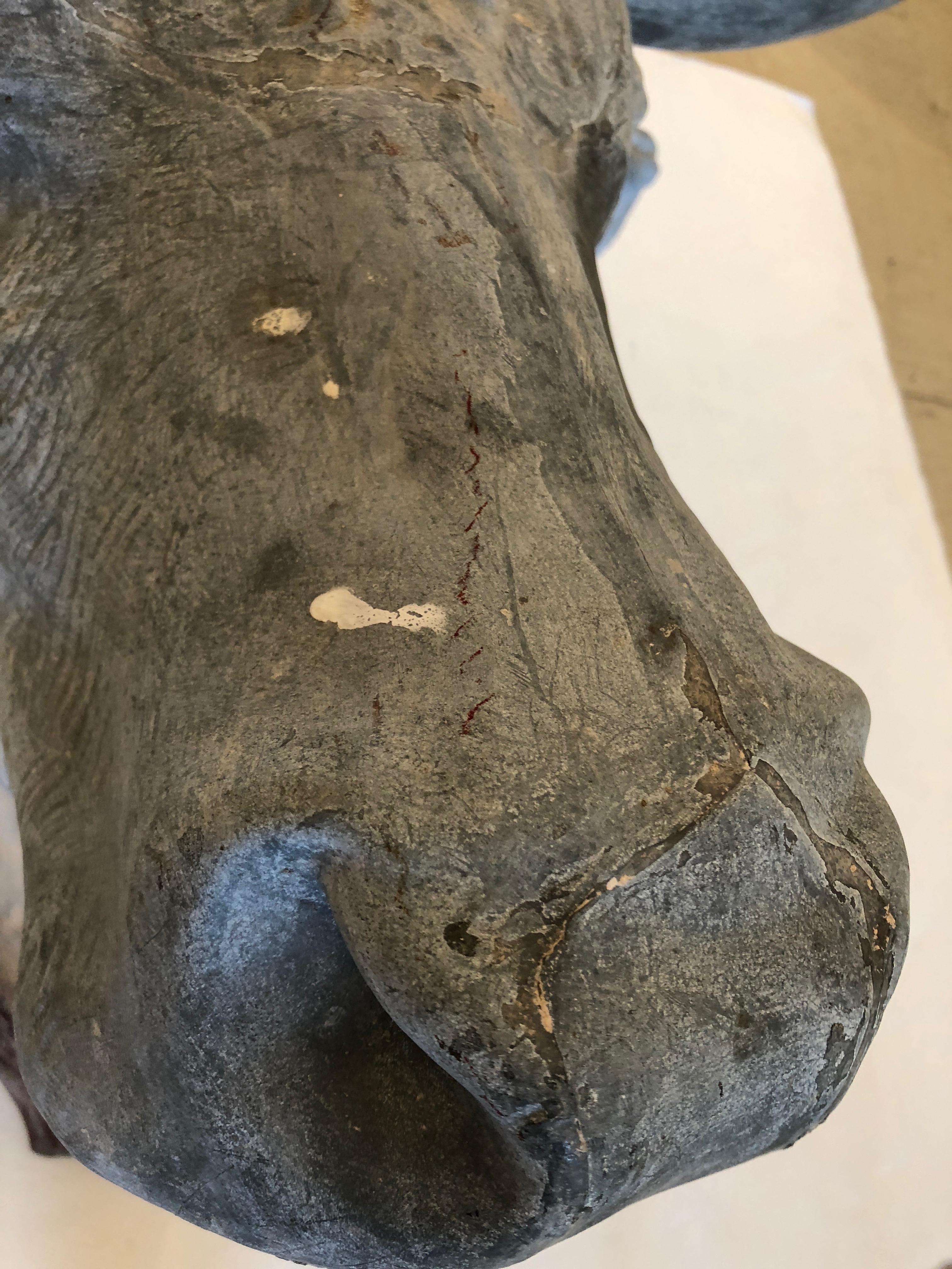 Incroyable et rare tête de taureau en zinc du 19ème siècle Excellent état - En vente à Hopewell, NJ