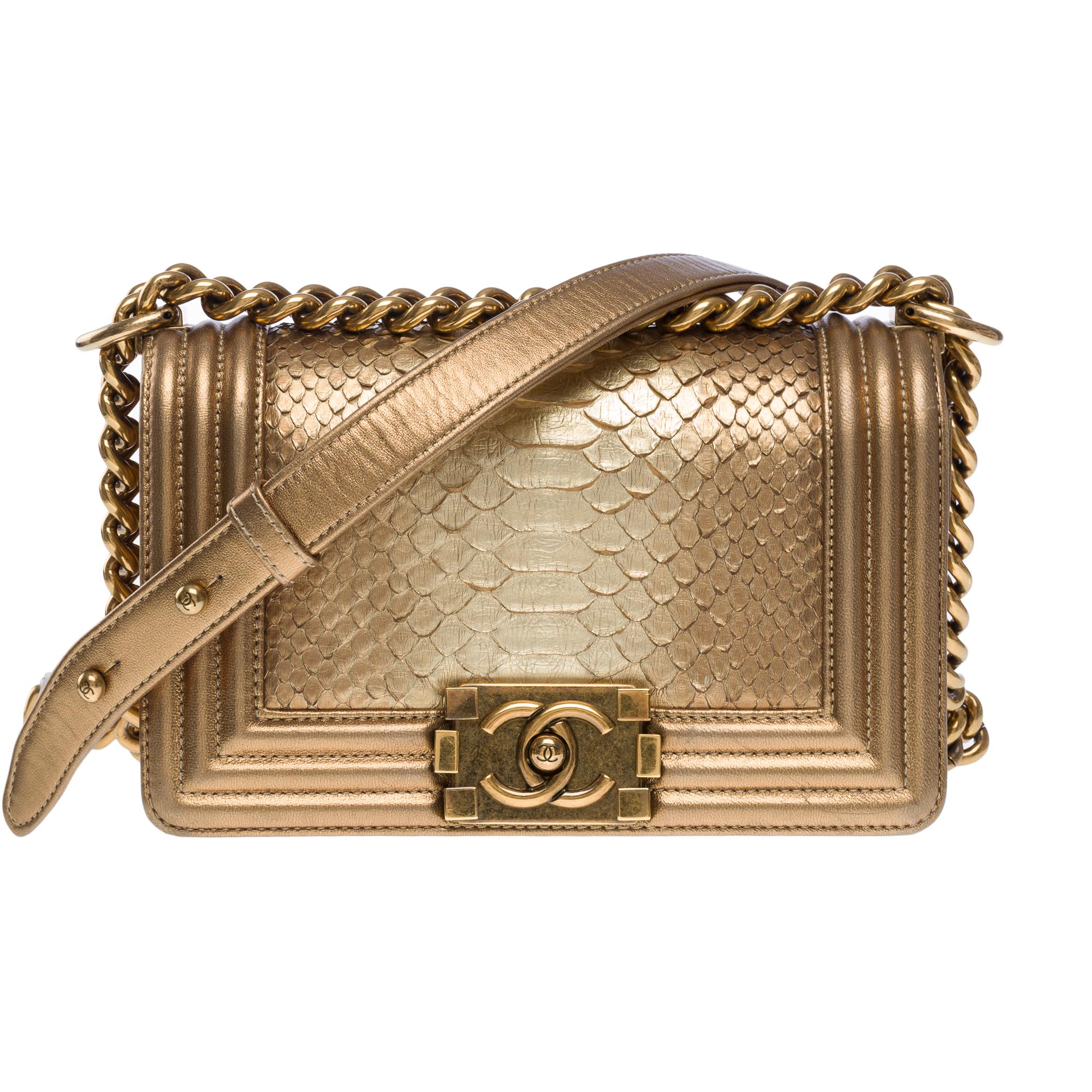Amazing & Rare Chanel Boy small shoulder bag in Golden Python leather, GHW In Good Condition In Paris, IDF