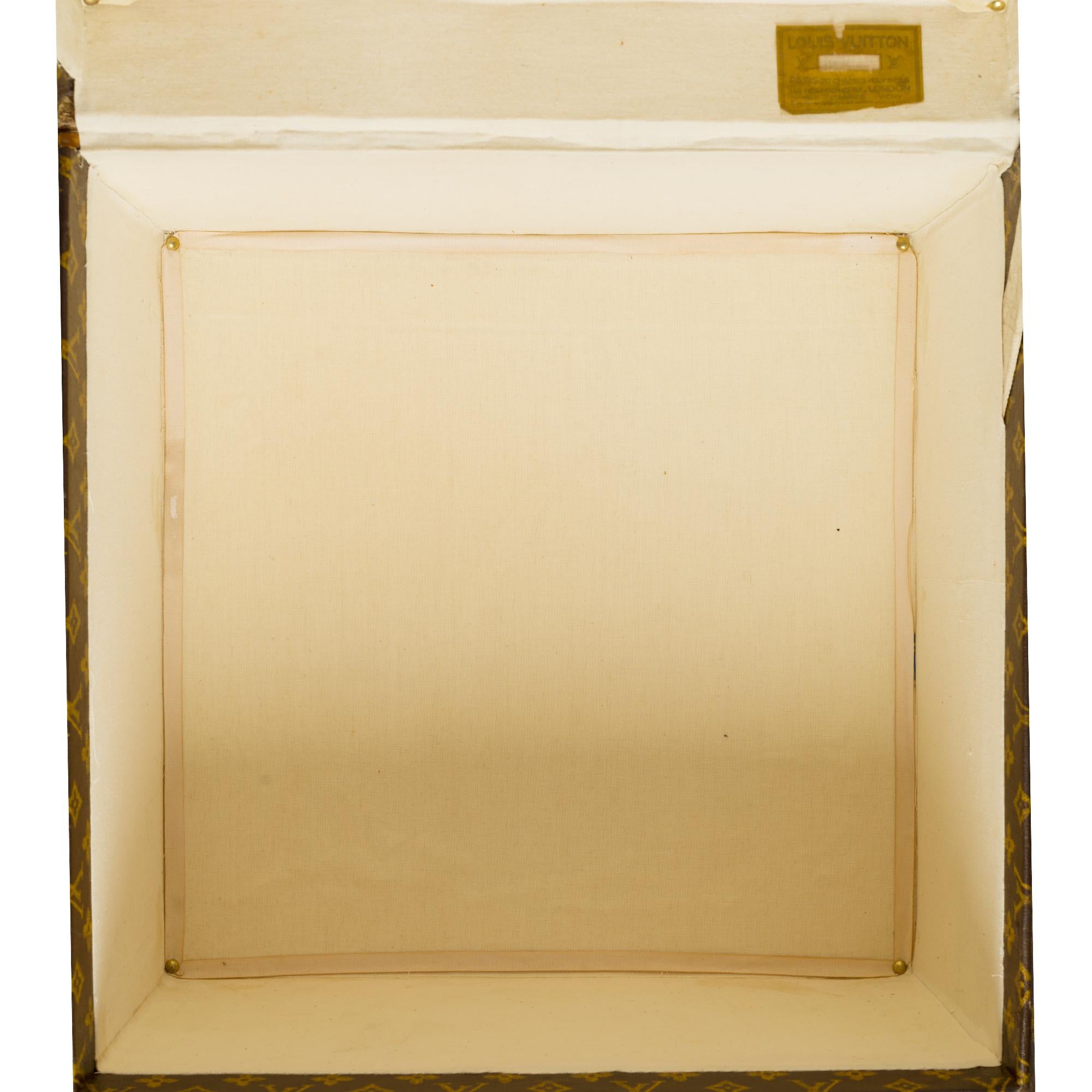 Amazing & Rare Louis Vuitton Hat Trunk in Brown Monogram stencil canvas 4