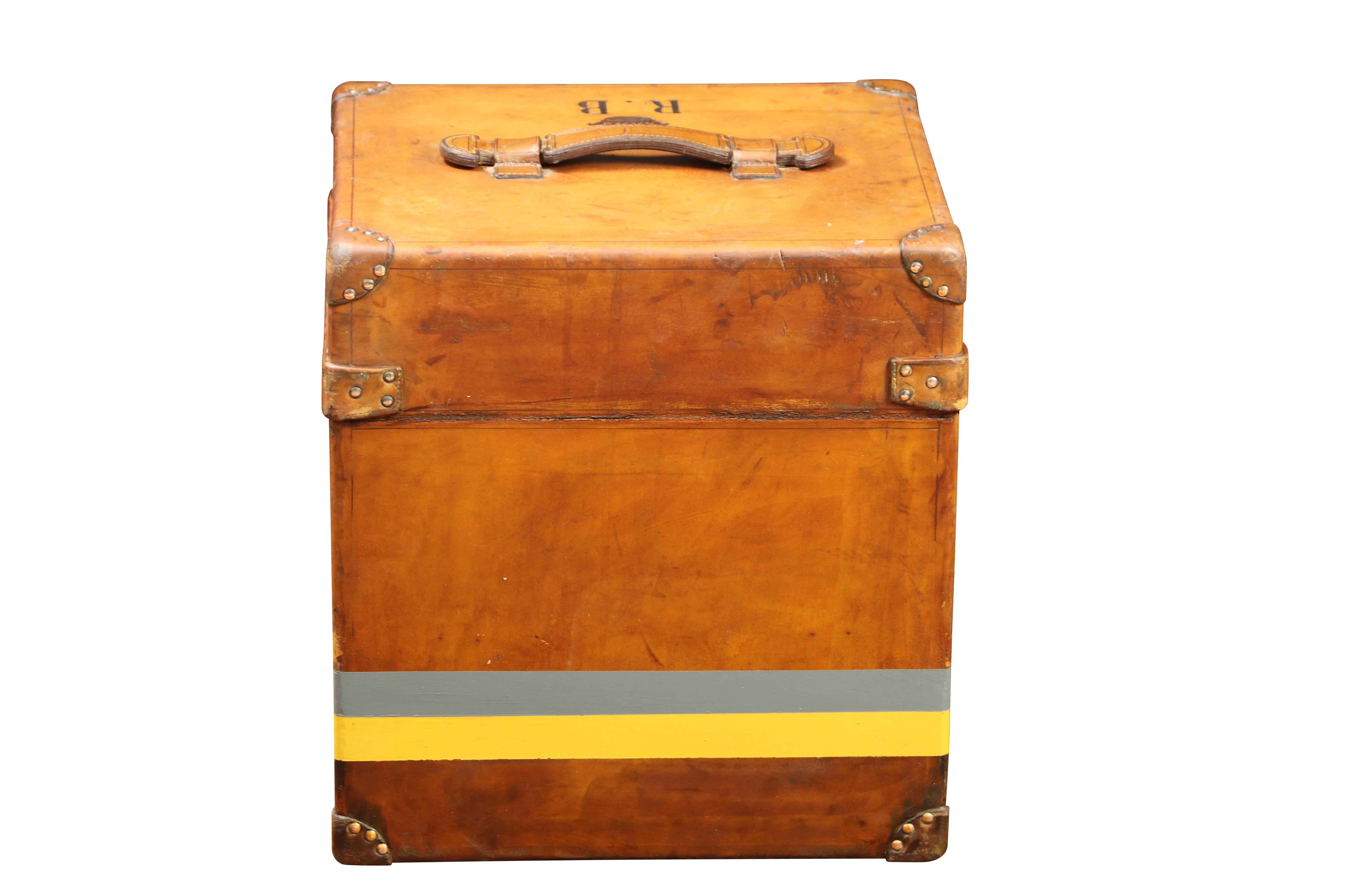 Amazing & Rare Louis Vuitton Hat Trunk in natural calf leather  Circa 1920 1