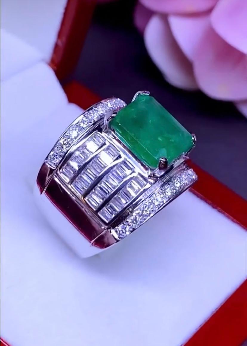 Amazing Ring with 5.92 Carats of Emerald and Diamonds In New Condition For Sale In Massafra, IT