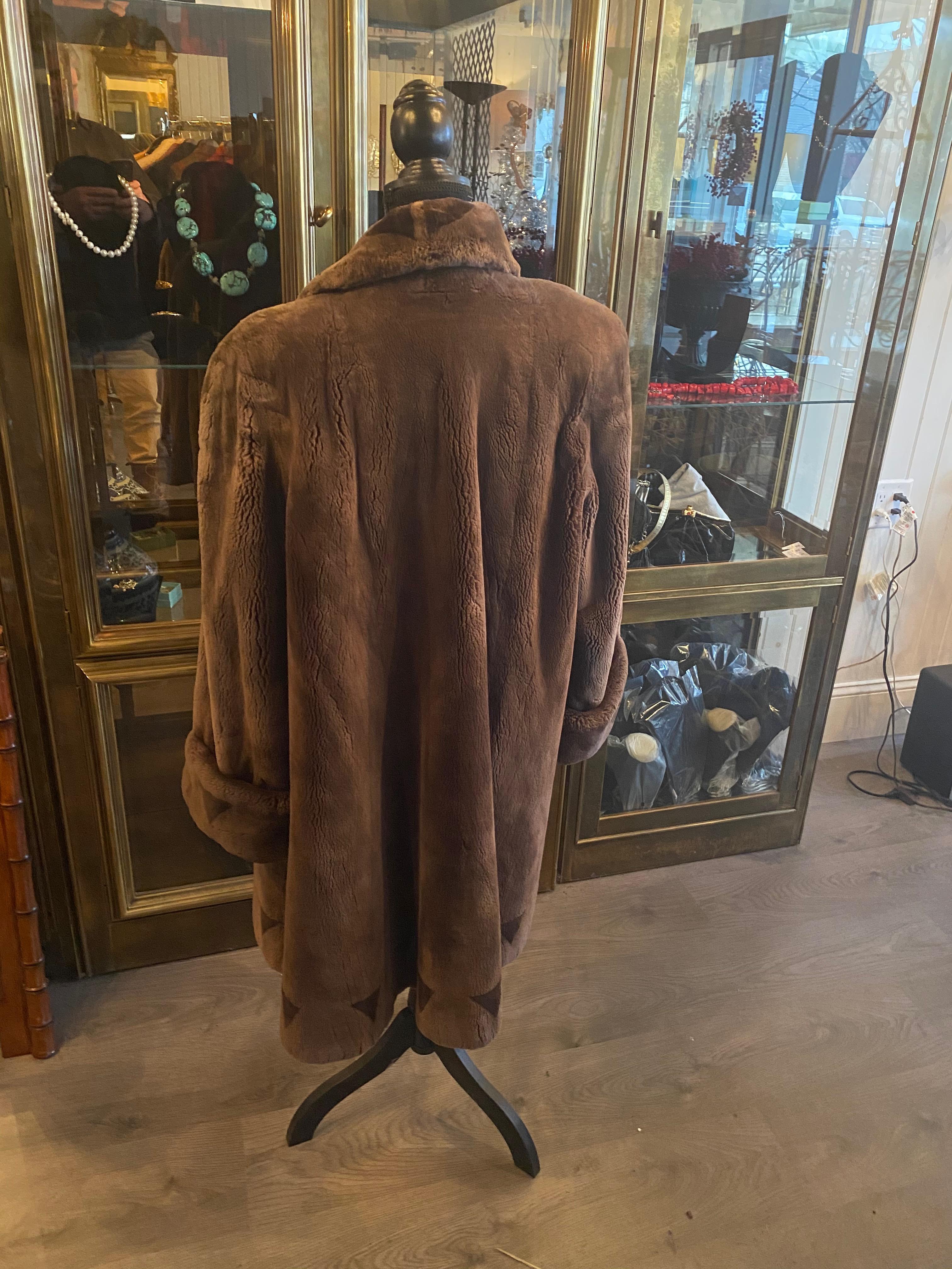 Amazing Russian Sable Coat, Double Breasted, 7/8 Coat with Fold Over Cuff For Sale 6