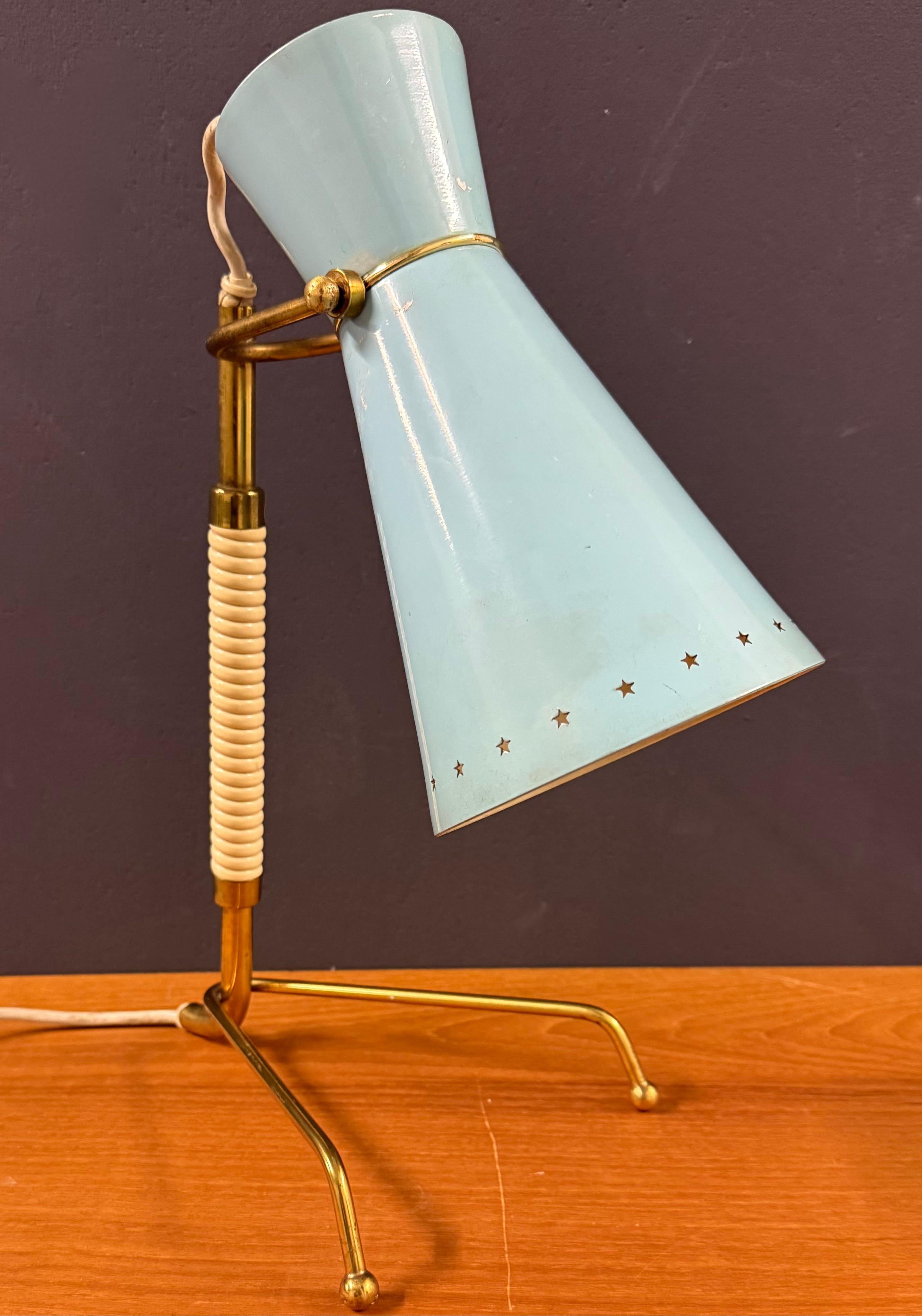 schöne skandinavische tischlampe mit sterndekoration. ähnlich wie das berühmte modell asea 1271 von hans bergström.