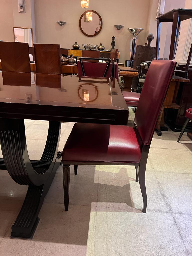 Incredibile set di 12 sedie Art Deco 1920 Materiali: Wood e pelle in vendita 5
