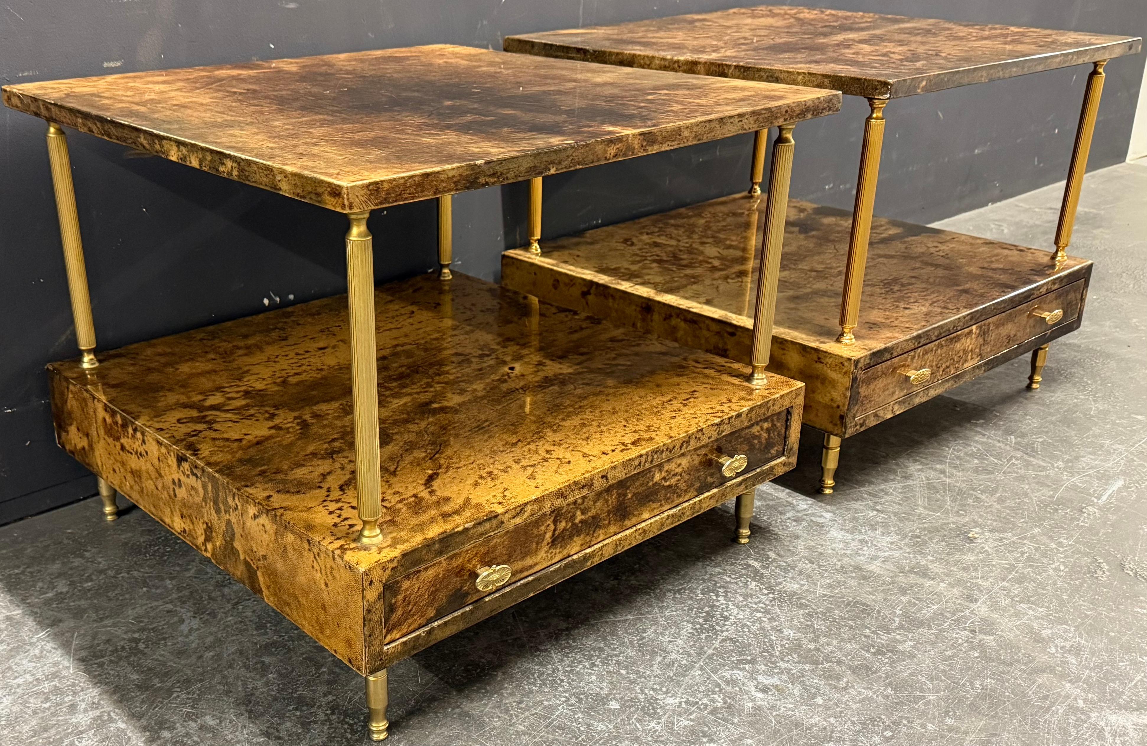 Hollywood Regency Incredibile set di 2 tavolini da salotto di Aldo Tura in vendita