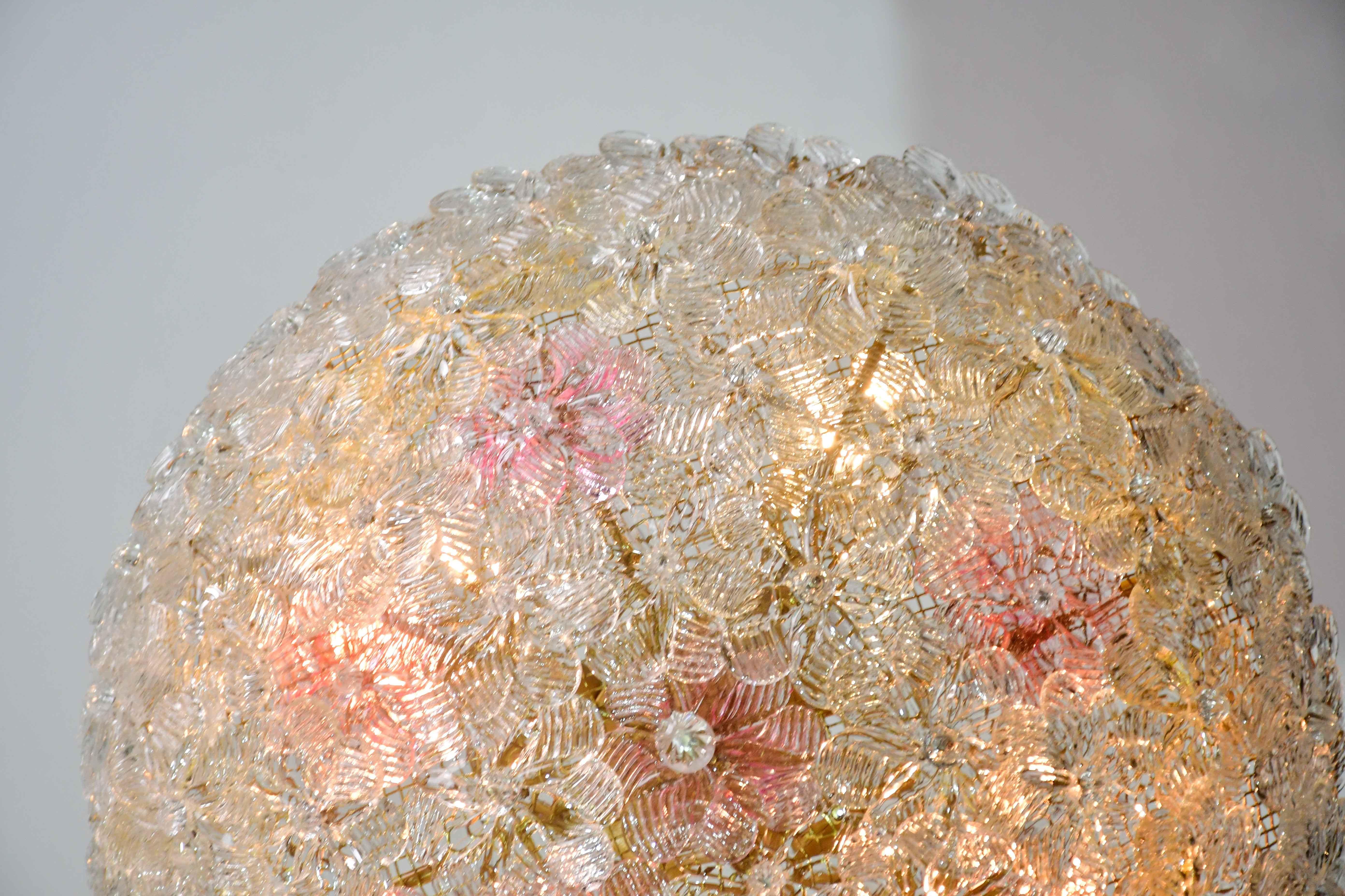 Amazing Set of 2 Murano Glass Ceiling Flower by Seguso for Venini en venta 4