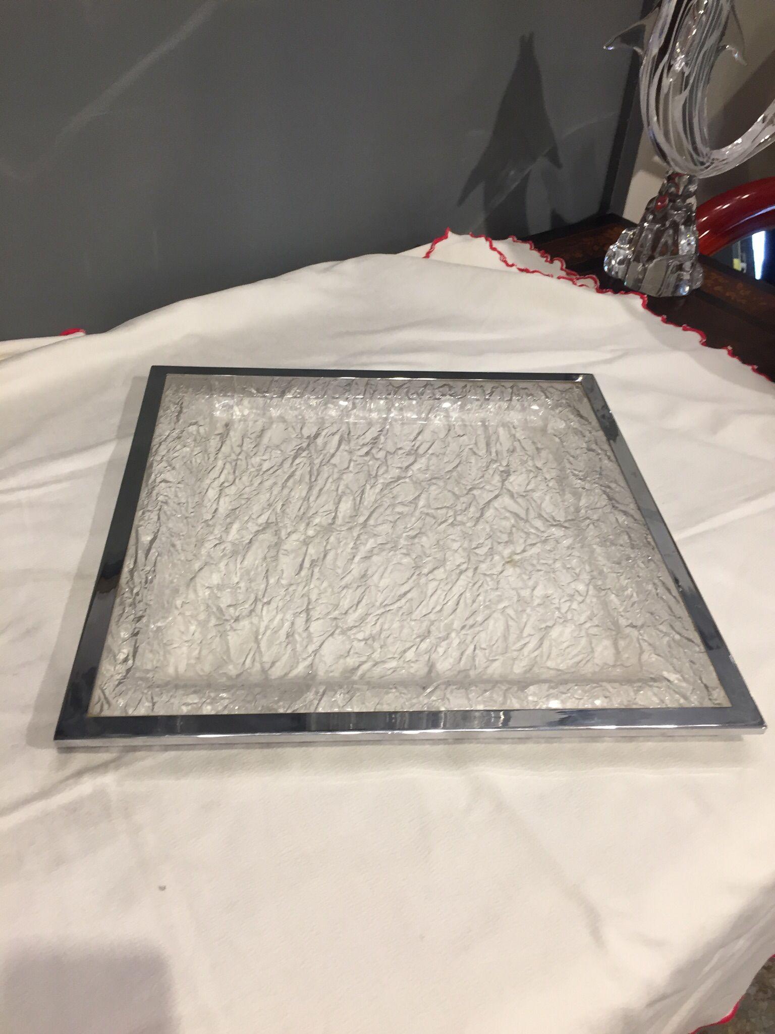 Amazing, Space Age, Transparent Lucite Serving Tray with Chromed Metal Edges In Good Condition For Sale In Catania, IT
