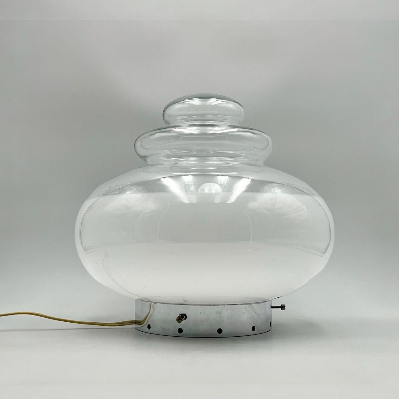 Außergewöhnliche Space Age 'UFO' fliegende Untertasse-Tischlampe aus Glas und Metall, Italien 1960er Jahre im Angebot 6