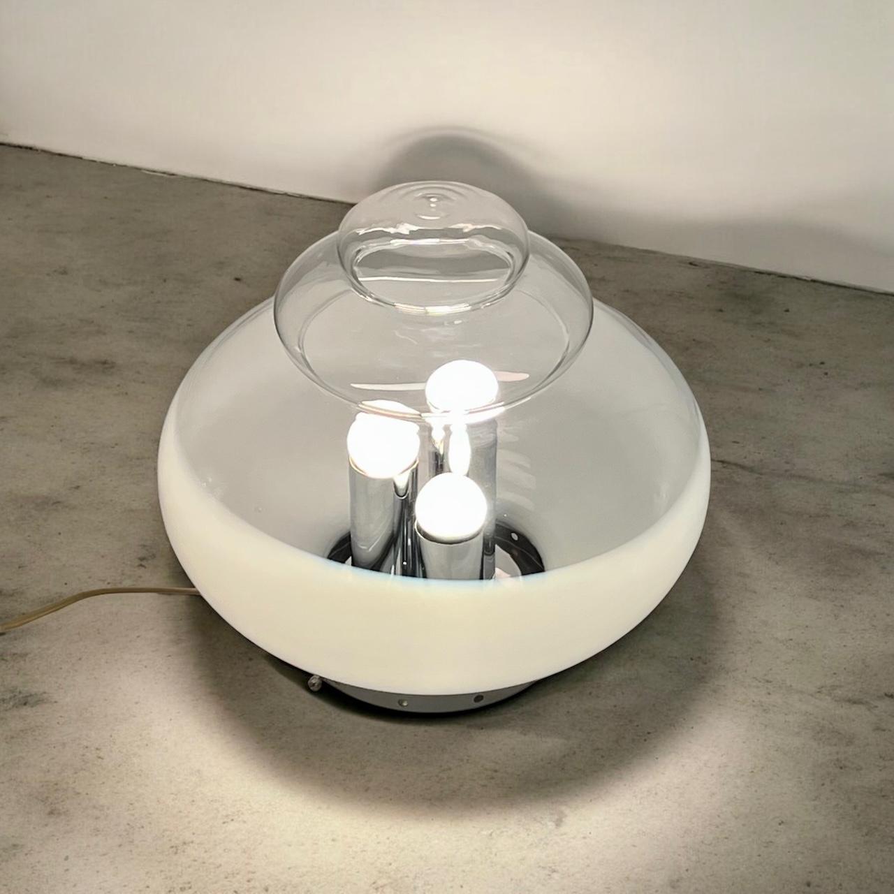 Außergewöhnliche Space Age 'UFO' fliegende Untertasse-Tischlampe aus Glas und Metall, Italien 1960er Jahre im Angebot 1