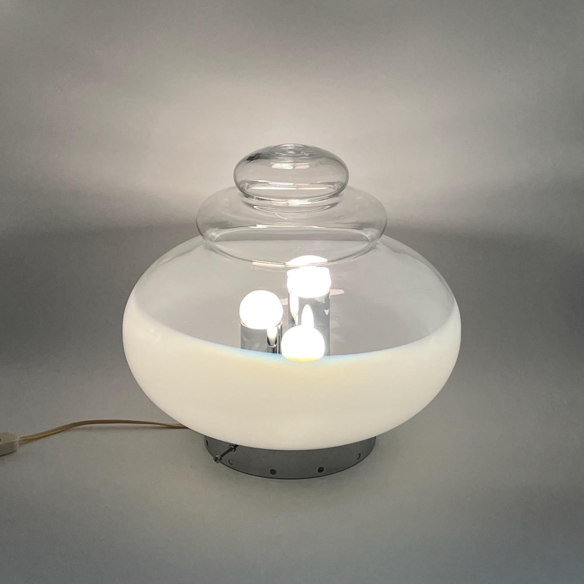 Amazing Space Age 'UFO' Flying Saucer Table Lamp in Glass and Metal, Italy 1960s For Sale 5