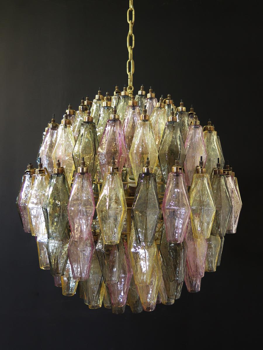 Fin du 20e siècle Magnifique lustre sphérique Poliedri de Murano, 140 verres multicolores en vente