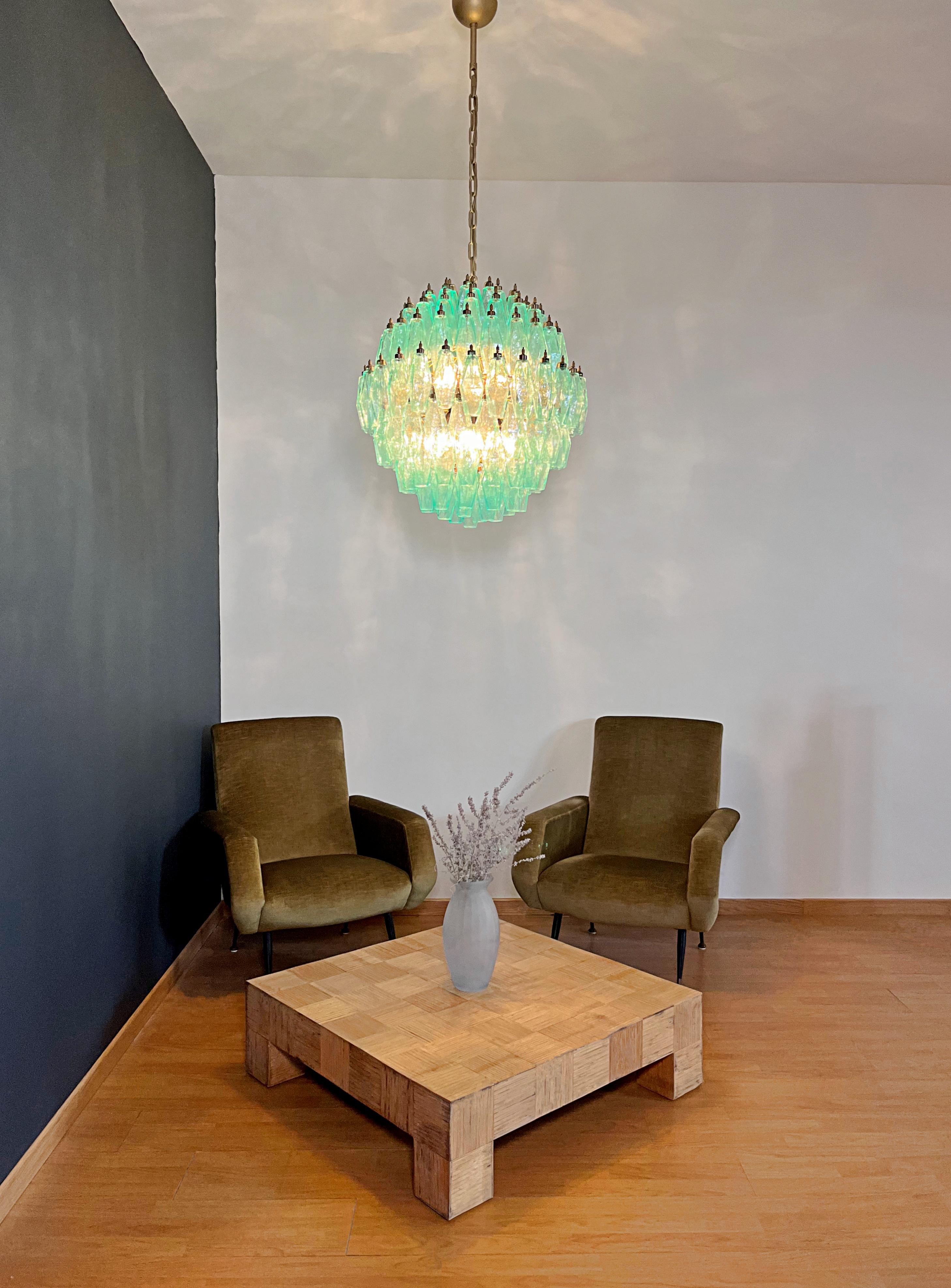 Amazing spherical Murano polyhedrons Chandelier - 140 turquoise polyhedrons For Sale 7