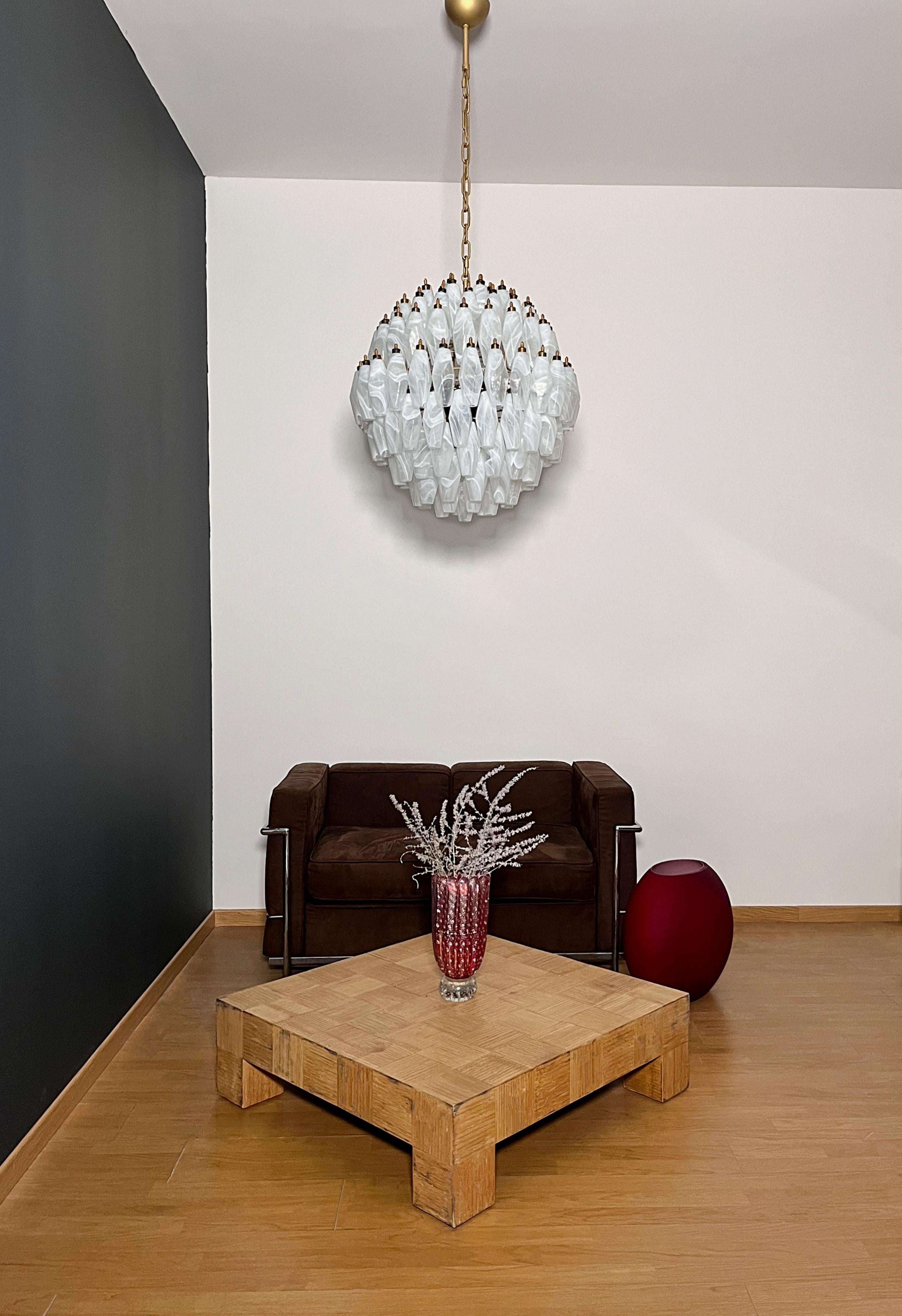 Mid-Century Modern Amazing spherical Murano polyhedrons Chandelier - 140 white alabaster polyhedrons For Sale