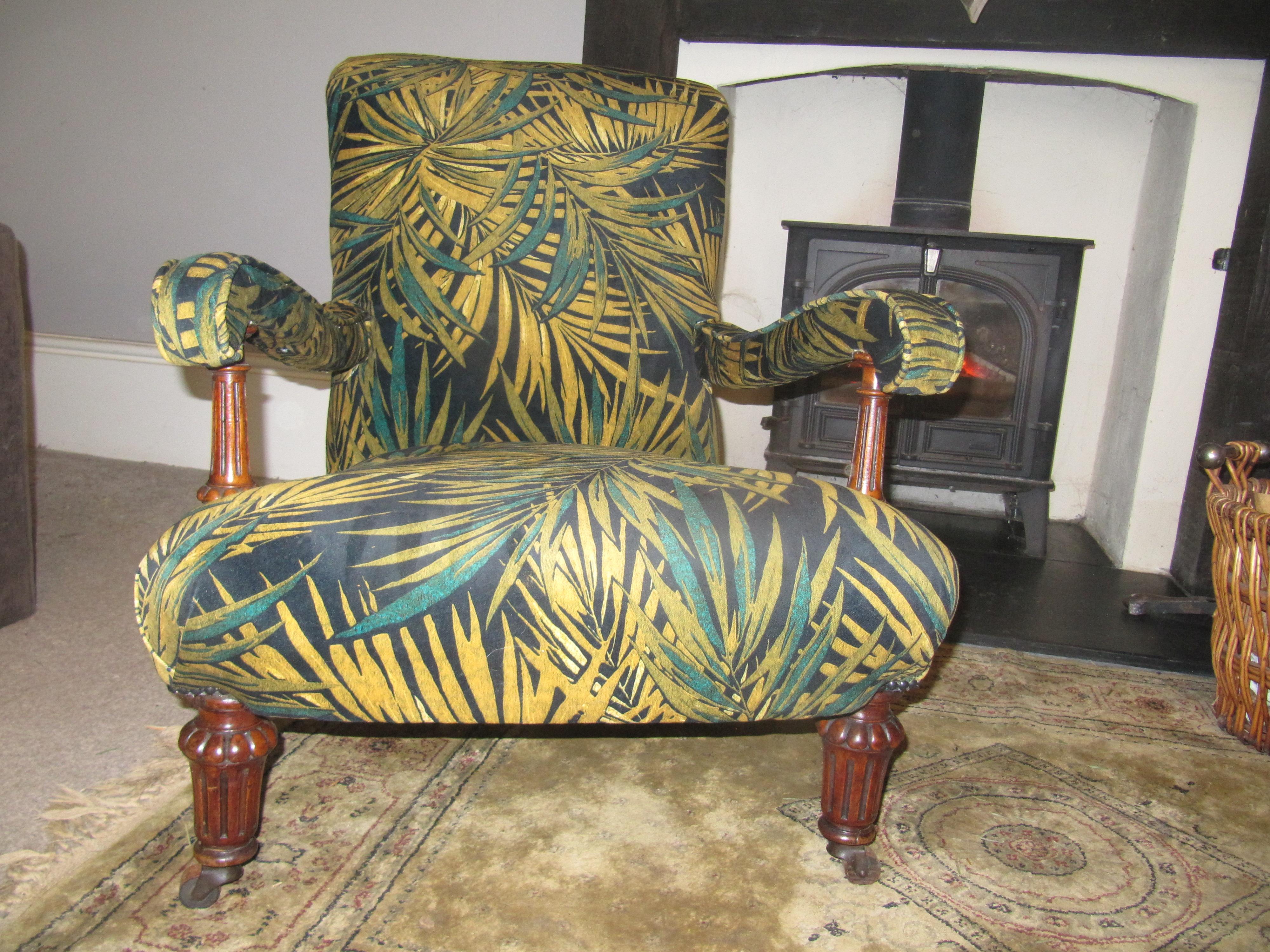 Étonnante chaise à accoudoir ouverte Gillow estampillée Bon état - En vente à Budleigh Salterton, GB