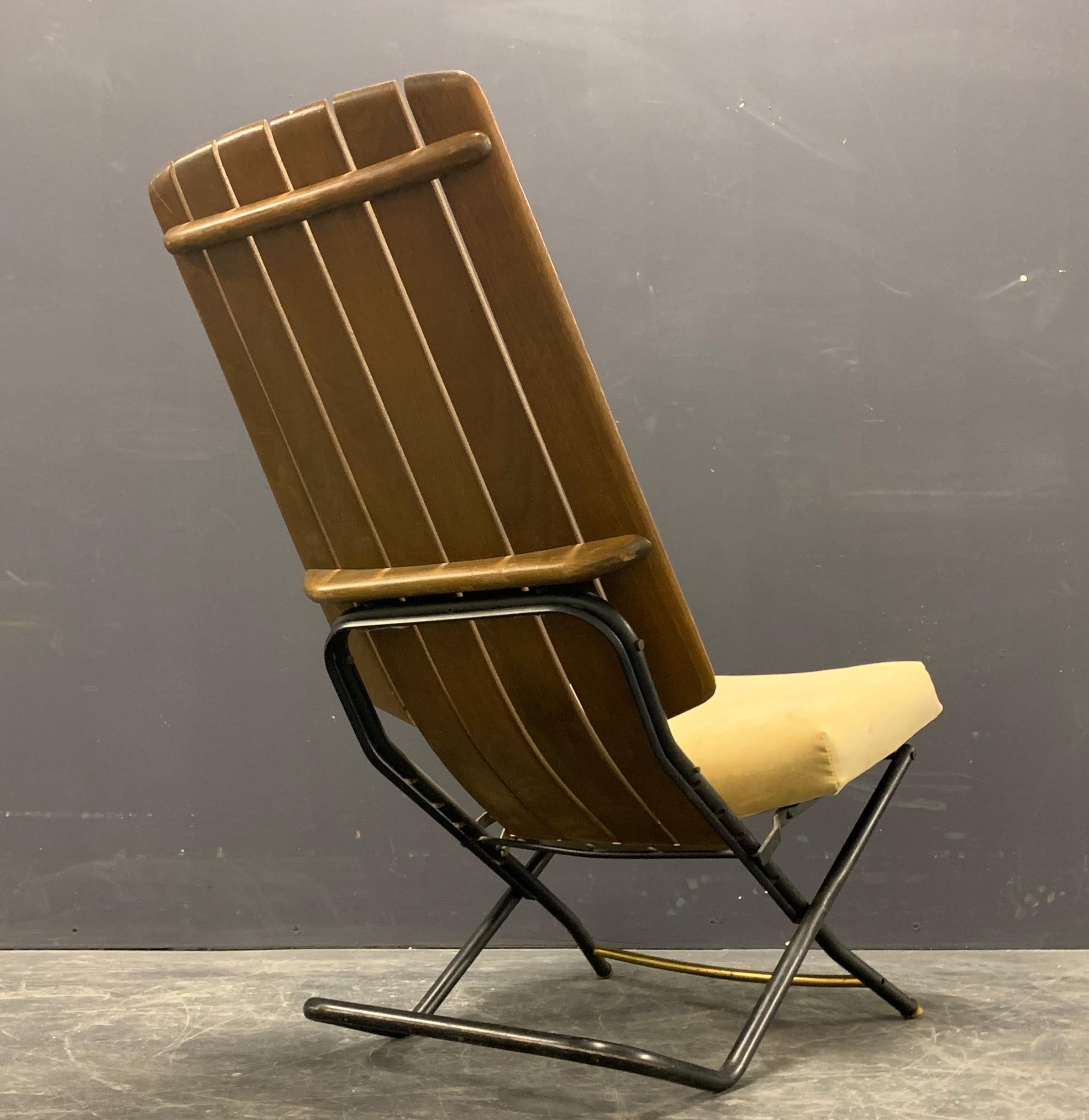 Mid-20th Century Amazing Transformation Chair from Italy Attributed to Oswaldo Borsani For Sale