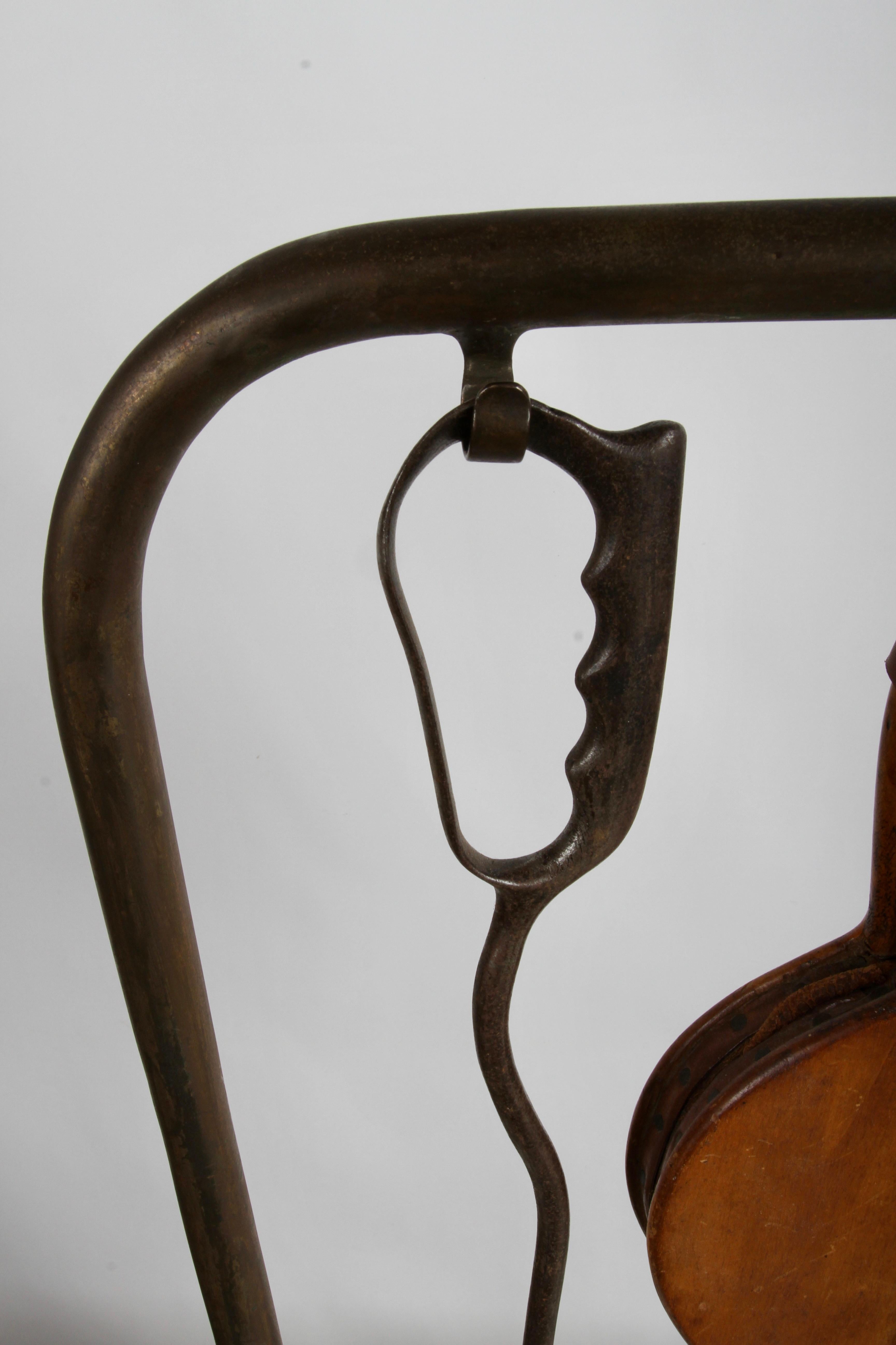 Amazing Unique Artisan Hand Wrought Italian Mid-Century Fireplace Tools & Stand en venta 5