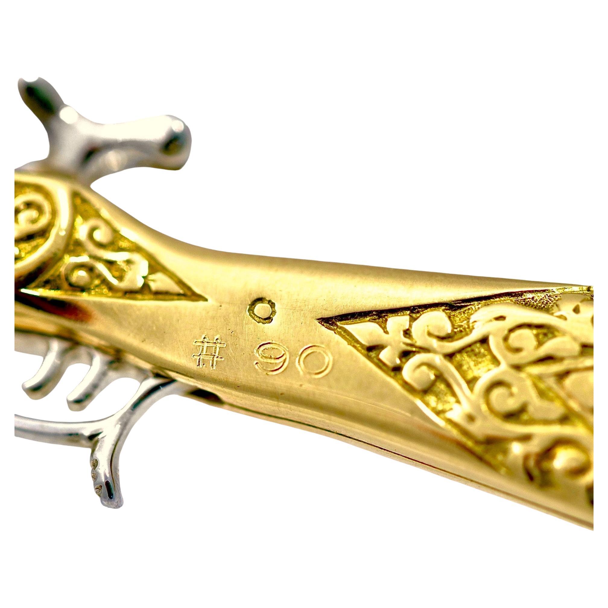 Erstaunlich Vintage 18K Gold Double Barrel Anhänger, die tatsächlich feuert Kappen im Zustand „Gut“ in Palm Beach, FL