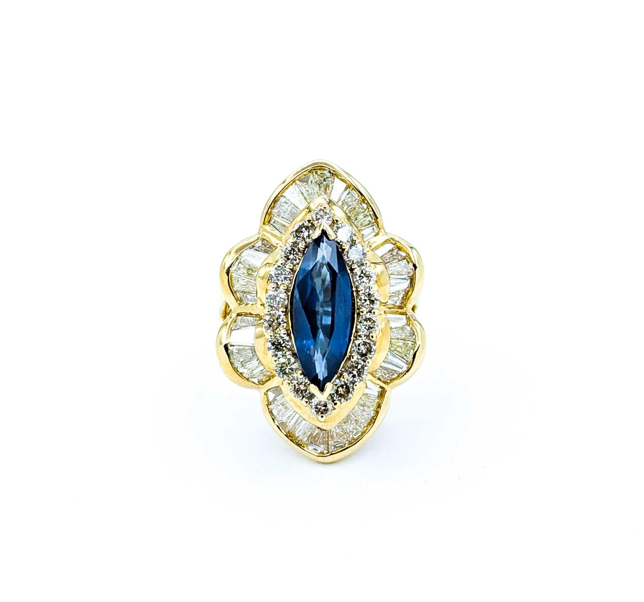 Amazing Vintage GIA 2.16ct Sapphire & Baguette Diamond halo Ring For Sale 6