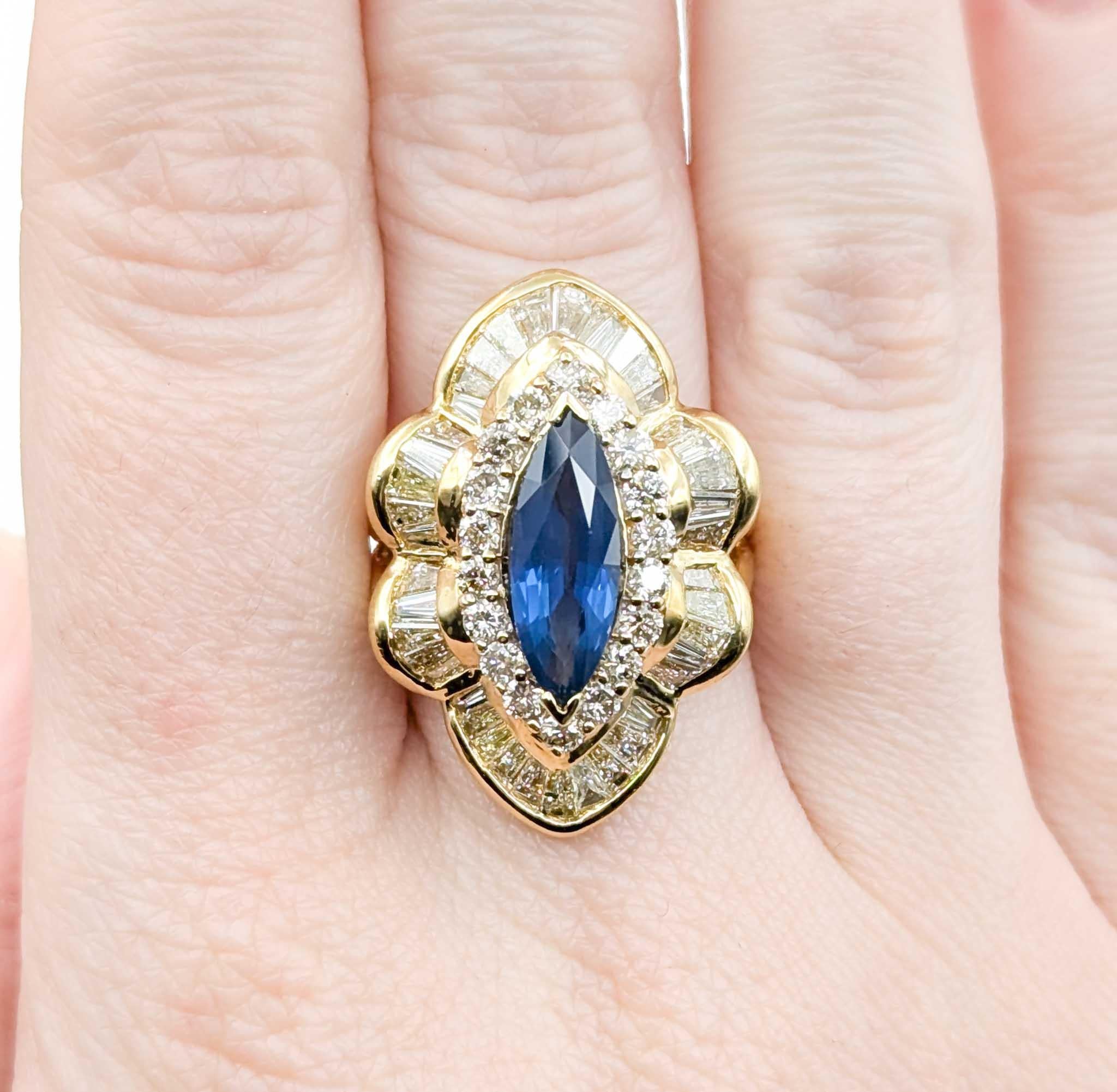 Amazing Vintage GIA 2.16ct Sapphire & Baguette Diamond halo Ring In Excellent Condition For Sale In Bloomington, MN