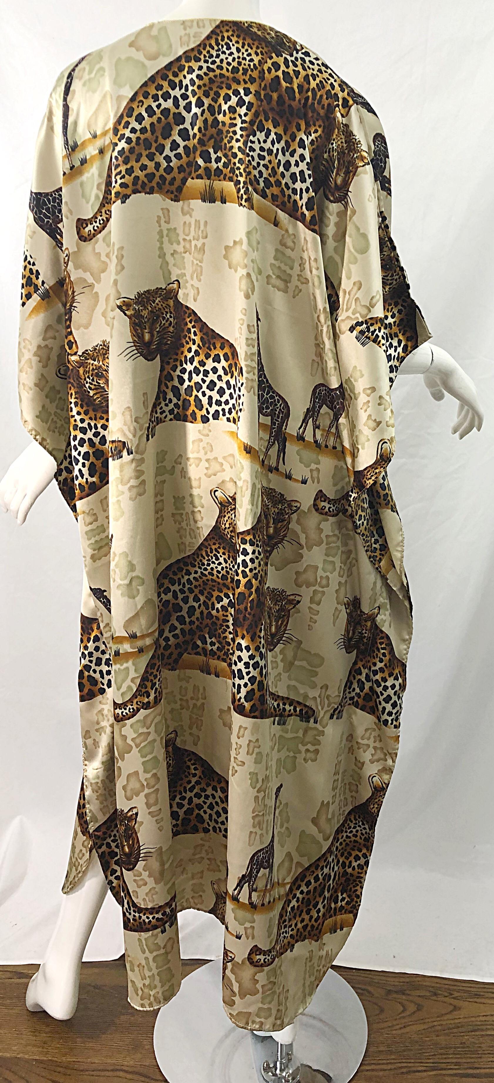 Amazing Vintage Tiger King Animal Print Silky Sequin Beaded Caftan Maxi Dress In Excellent Condition For Sale In San Diego, CA