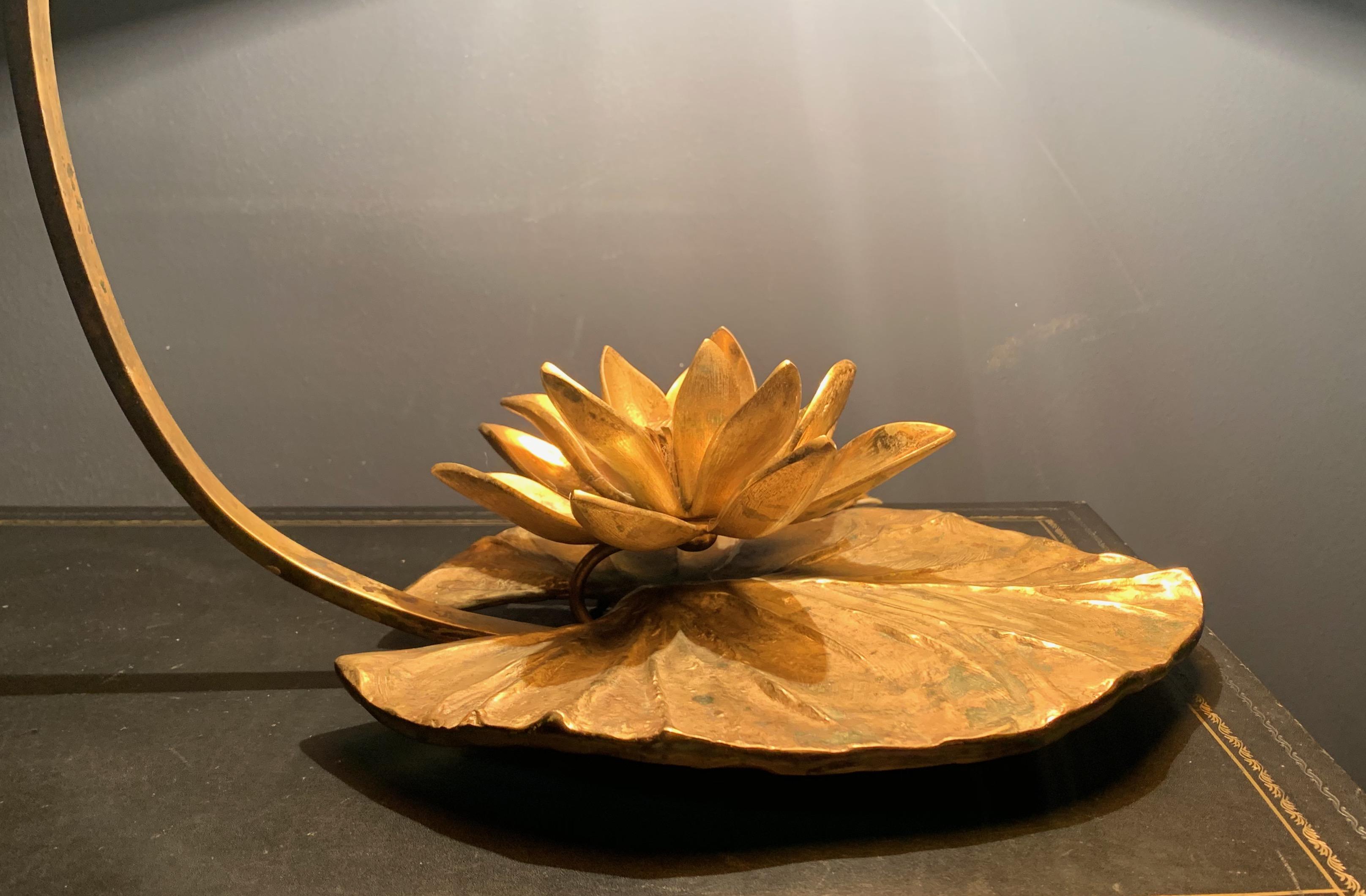 French Amazing Water Lily / Nenuphar Table Lamp with Crazy Patina For Sale