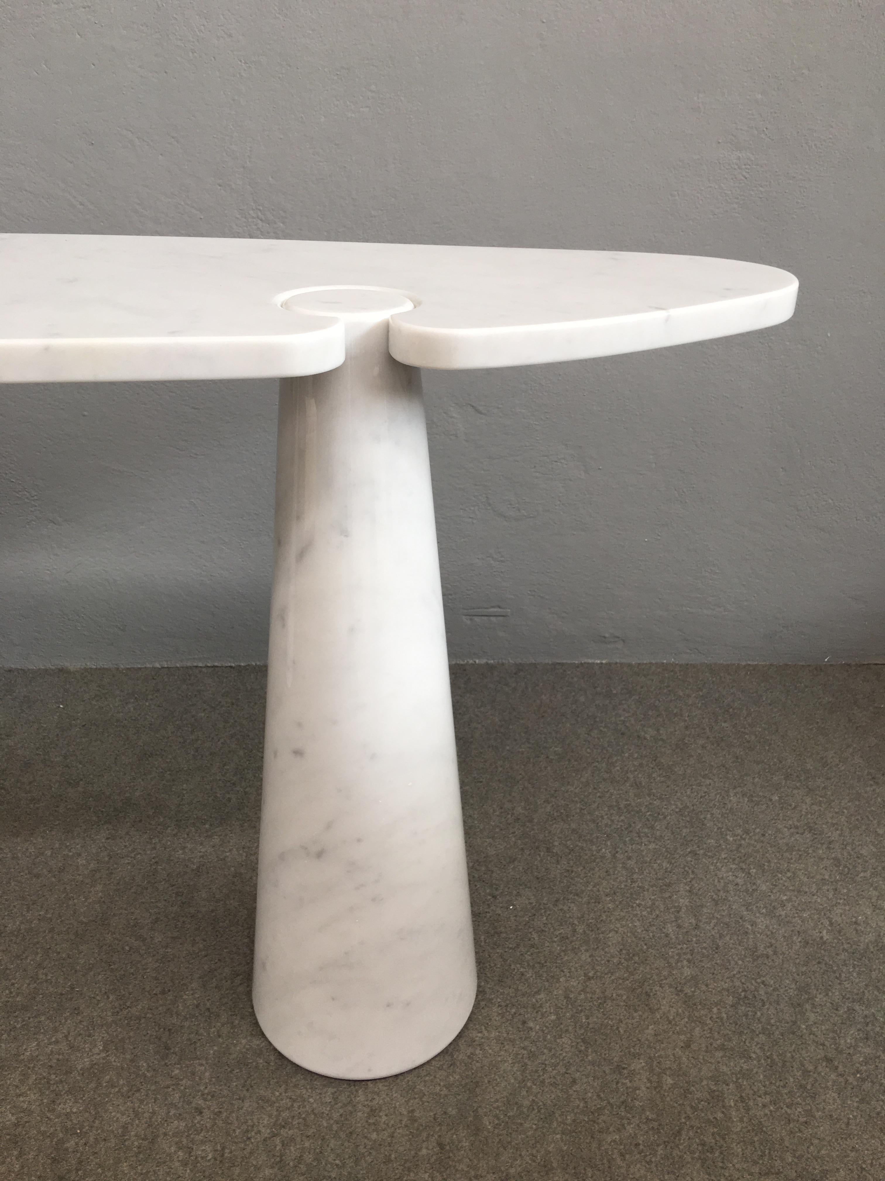 Amazing white marble console table by Angelo Mangiarotti In Excellent Condition In Piacenza, Italy