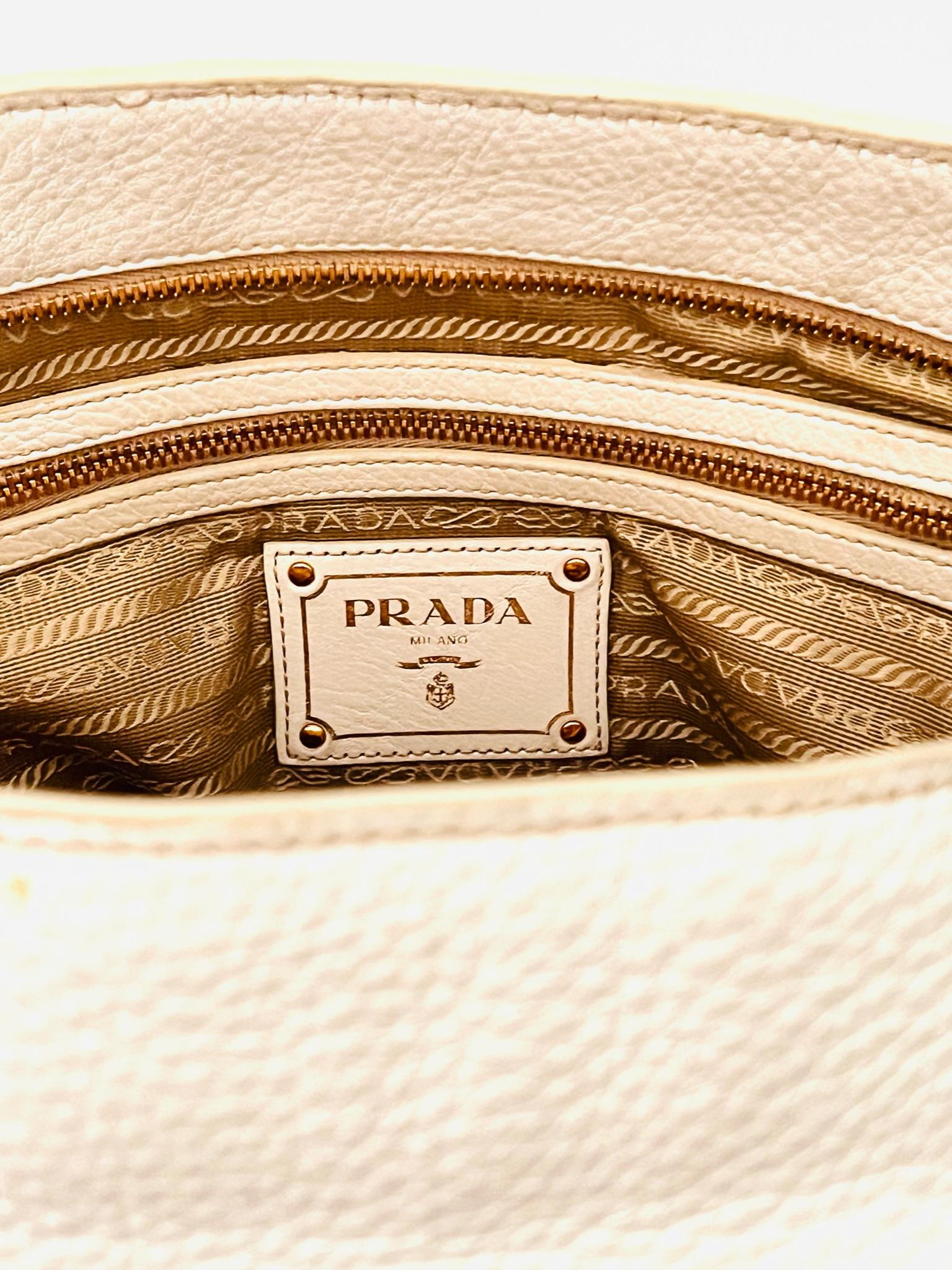 amazing White Vintage PRADA Tote Bag 2