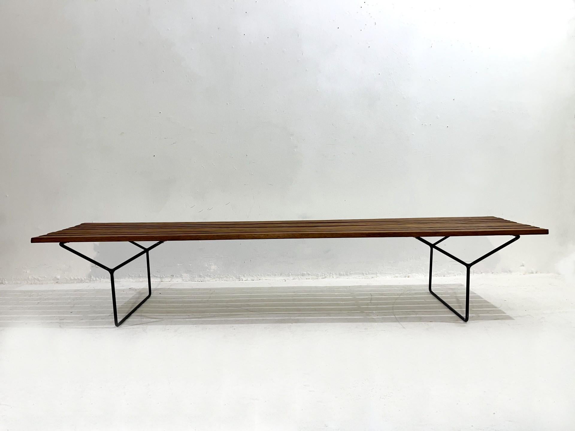 Amazing wooden bench by Harry Bertoia for Knoll -  In Fair Condition In Uccle, BE