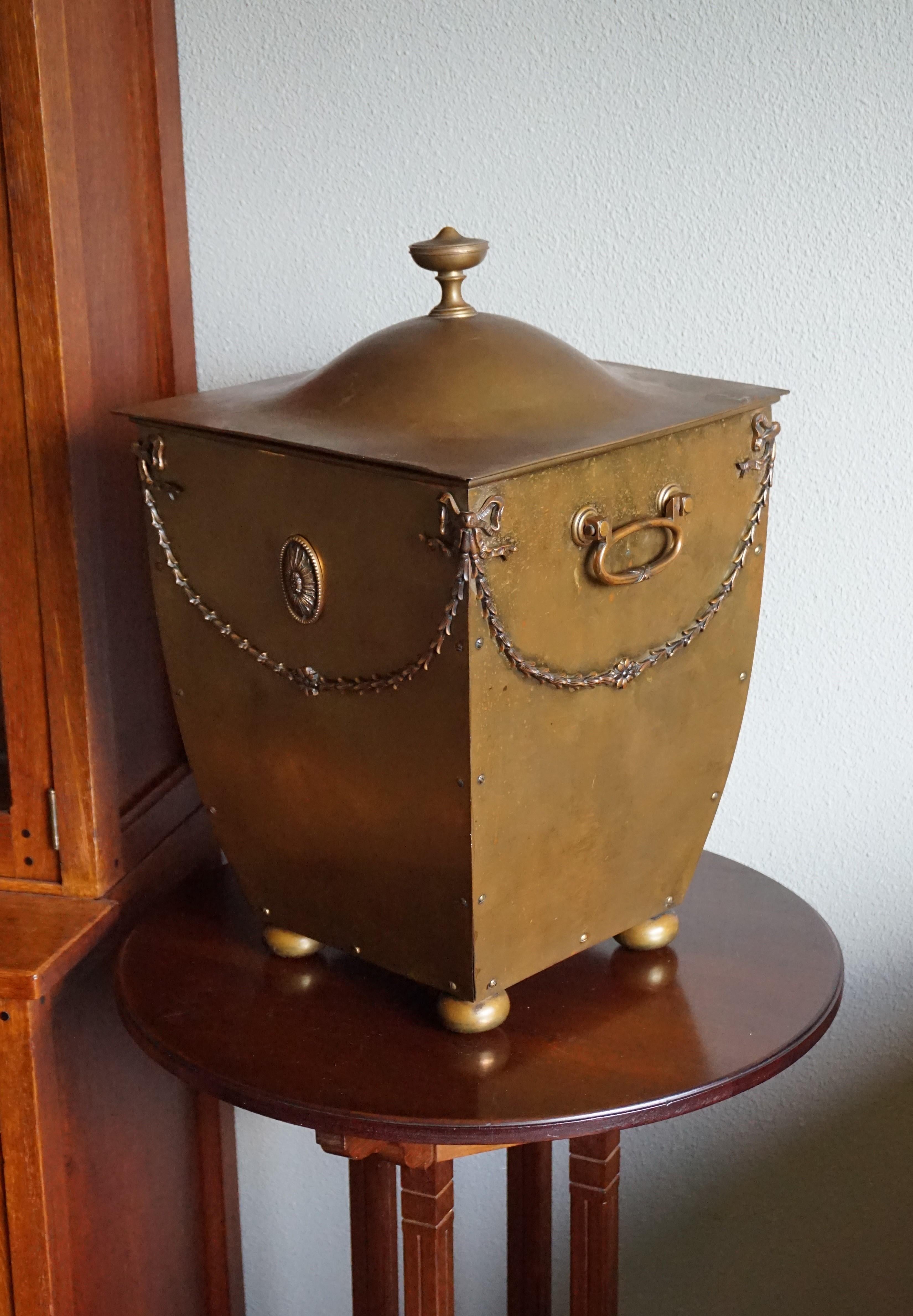 Amazingly Original, Late 1800s Handcrafted Bronze & Brass Fireplace Coal Bucket For Sale 5