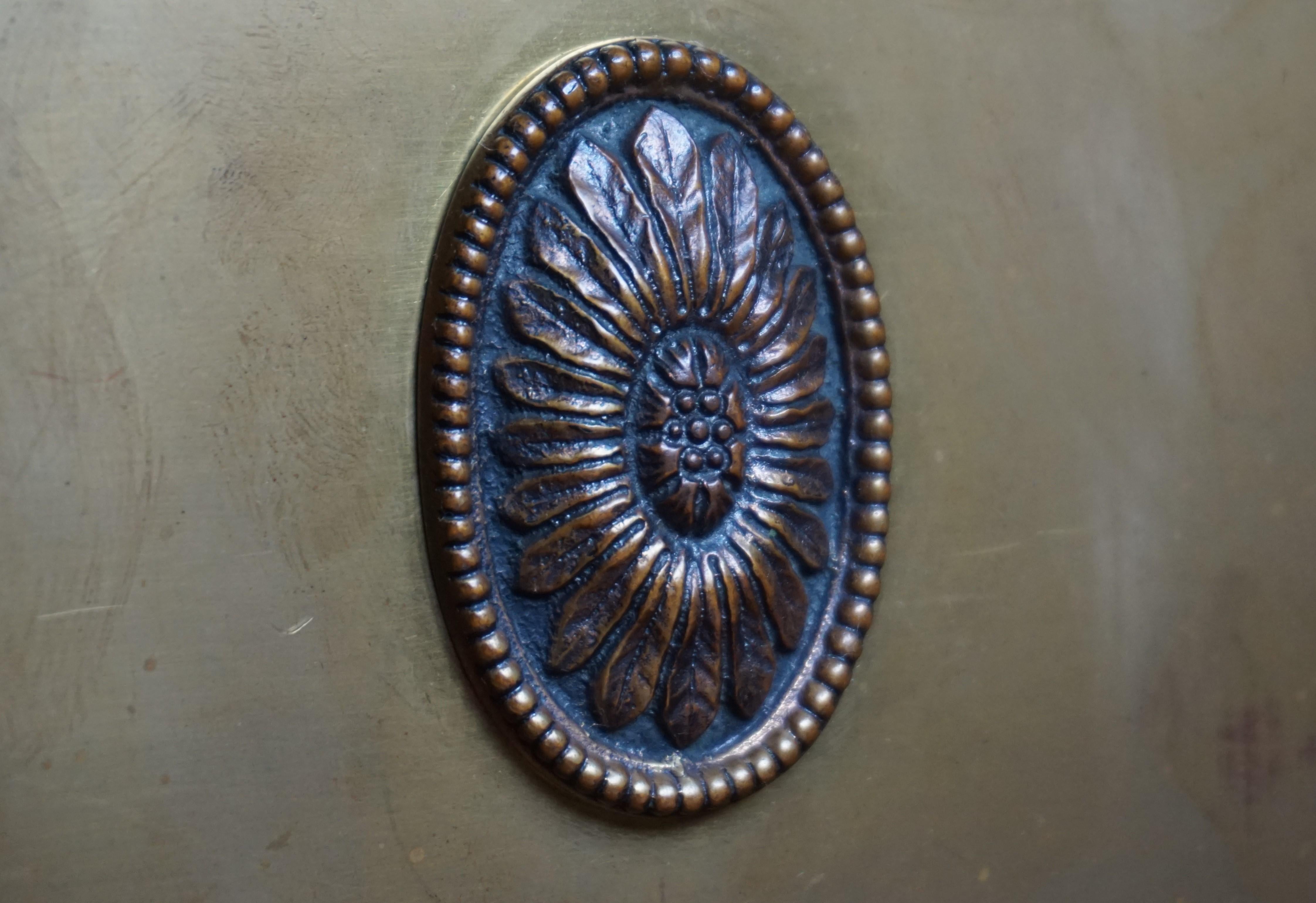 Erstaunlich Original:: späten 1800er Jahre handgefertigte Bronze & Messing Kamin Kohle Eimer im Angebot 10
