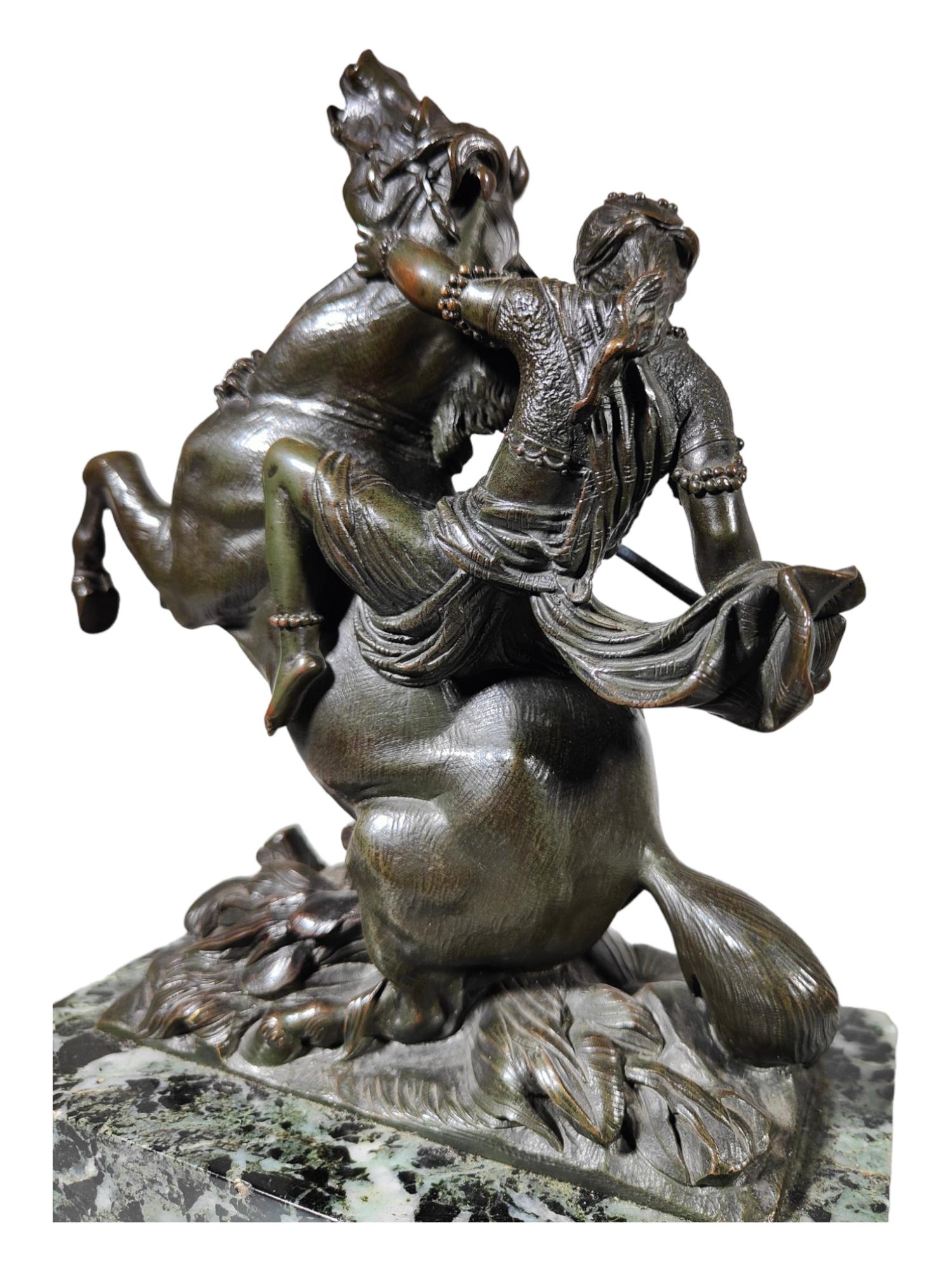 Amazone à cheval attaqué par un tigre August-Karl-Edouard Baiser Statue en bronze G Bon état - En vente à Madrid, ES
