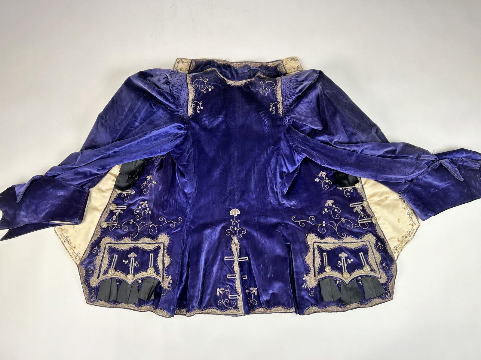 Costume Amazone ou Fancy de la Maison Beer dans le style du 18e siècle - Paris C.1905 12