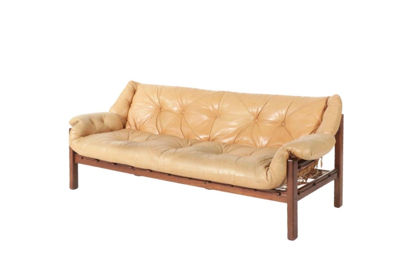 Amazonas Jacaranda and leather sofa by Jean Gillon for Italma wood Art, Brazil, c. 1965. Labeled. All original. Extremely rare labelled work by the master of Brazilian Modern. 

Romanian-born, naturalized Brazilian Jean Gillon was an