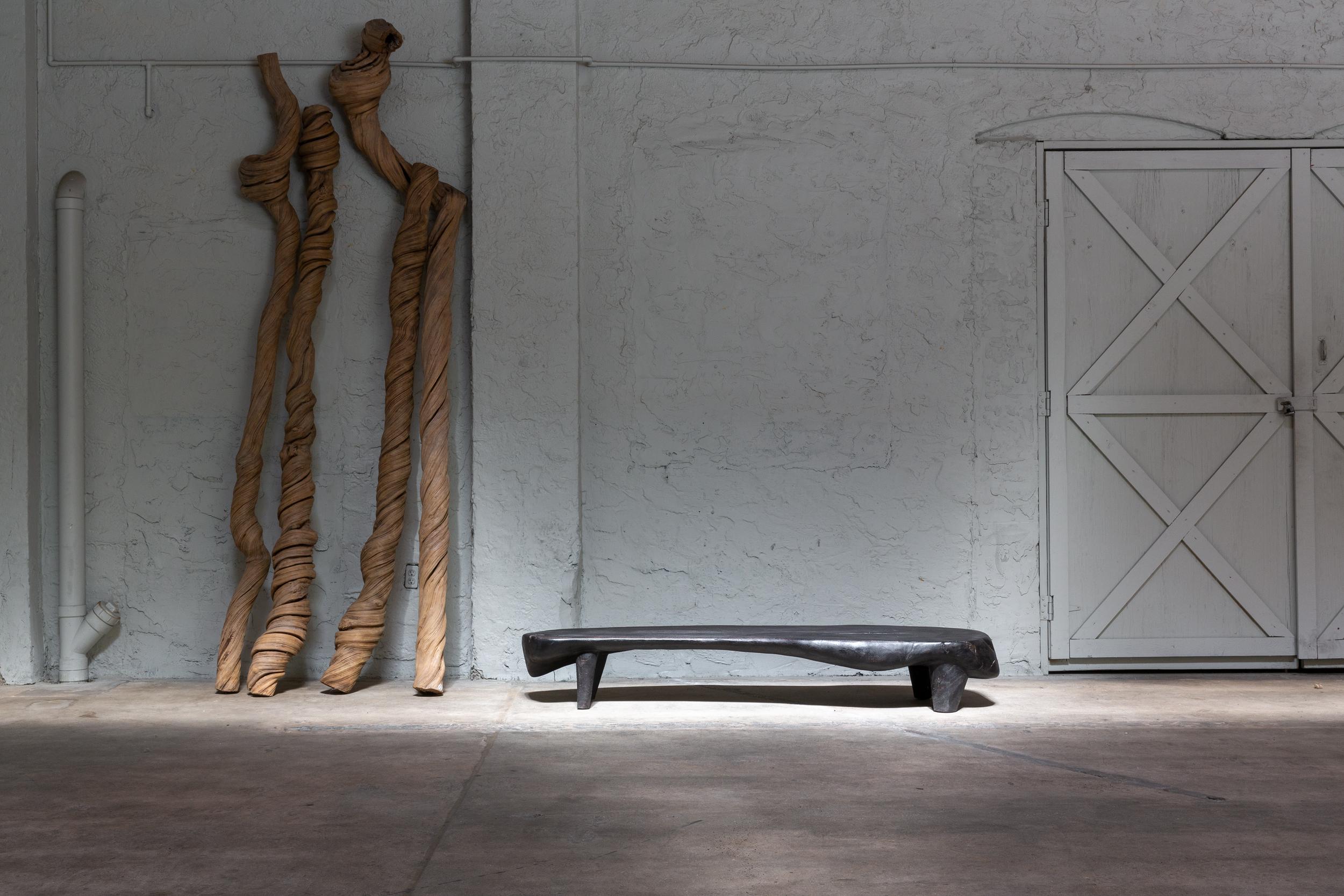 Moderne Table basse en bois Amazonia de CEU Studio, représentée par Tuleste Factory en vente