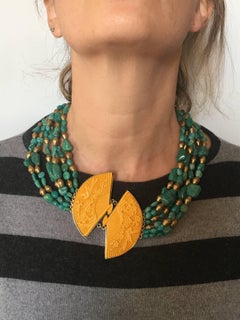 Collana in Amazzonite con ventagli gialli e lacca d'oro