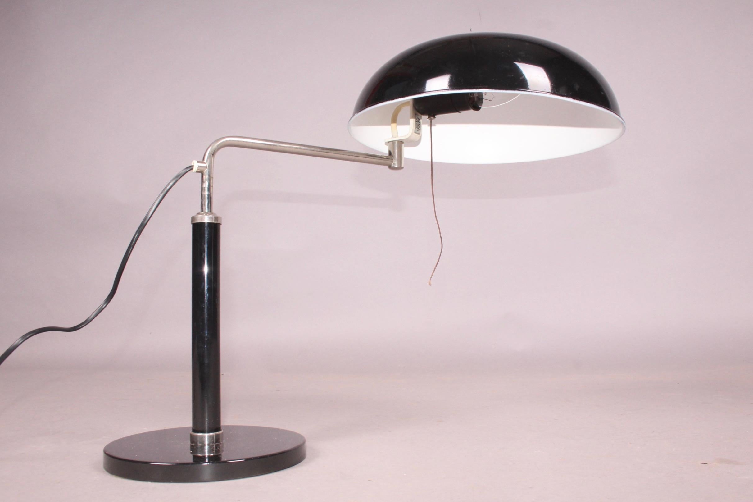 Swiss Amba Desk Lamp