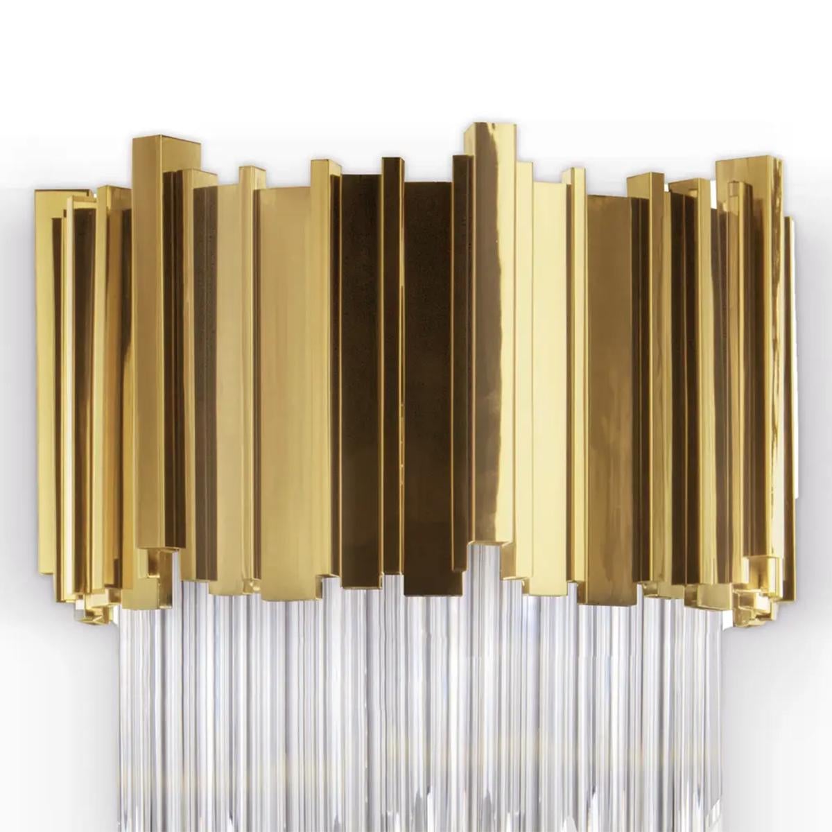 Wall Lamp Ambassador Medium with crystal glass and with three circular
rows of gold plated polished brass rectangular sticks. With 6 halogen bulbs, 
lamp holder type G9. 40 Watt max, for 220-240V. Bulbs not included.