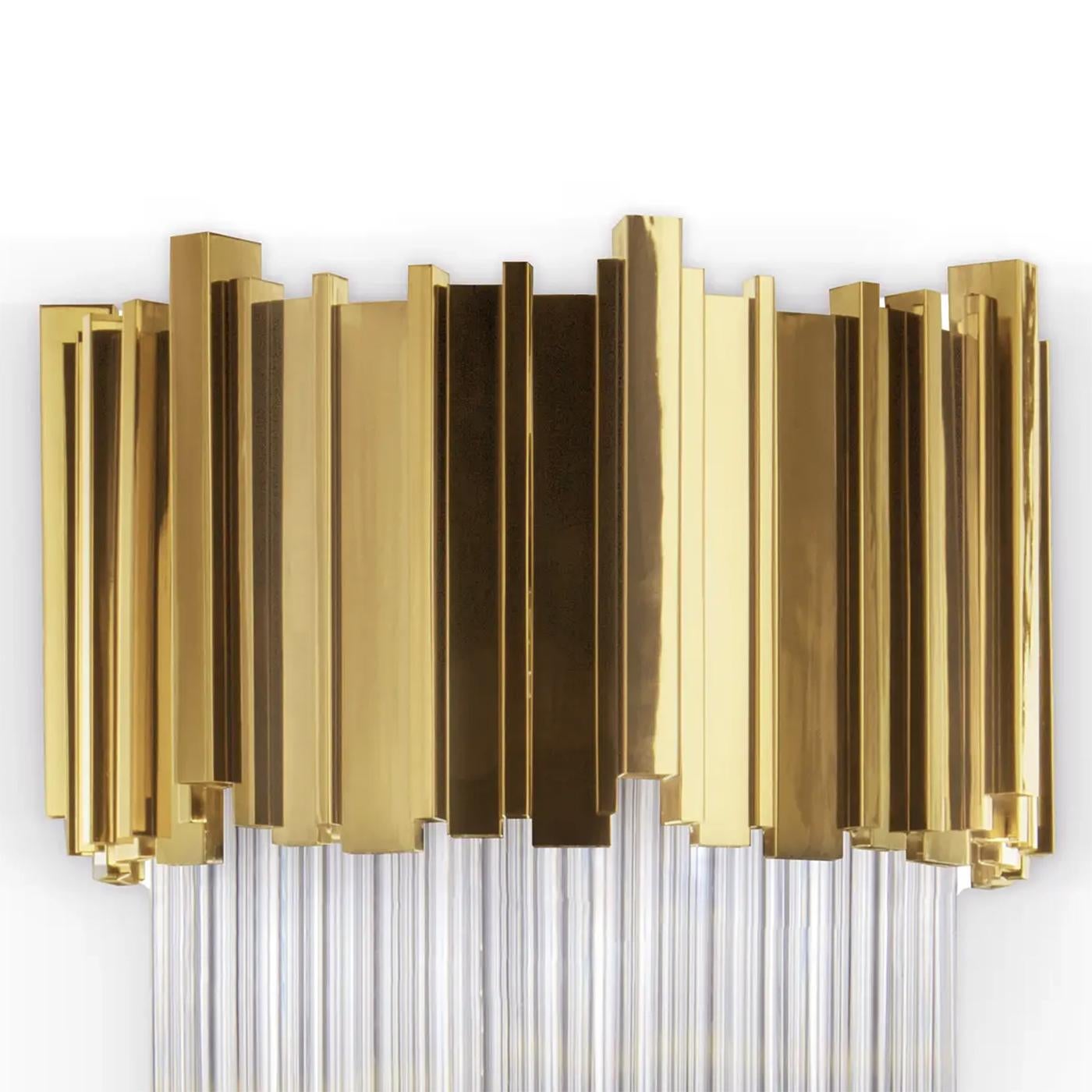 Wall lamp Ambassador Small with crystal glass and with three circular
rows of gold plated polished brass rectangular sticks. With 3 halogen bulbs, 
lamp holder type G9. 40 Watt max, for 220-240V. Bulbs not included.
