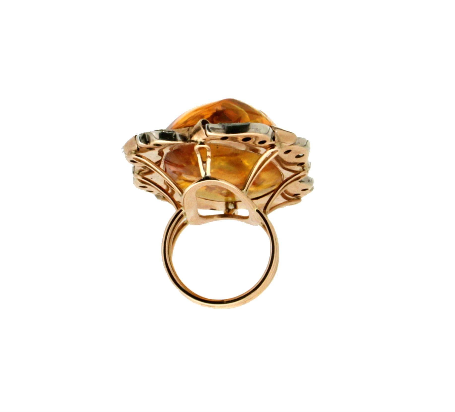 Women's or Men's Amber 14 karat Yellow Gold Old Cut Diamonds Cocktail Ring