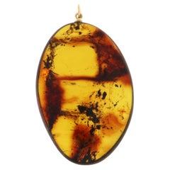 Amber 14 Karat Yellow Gold Pendant Necklace