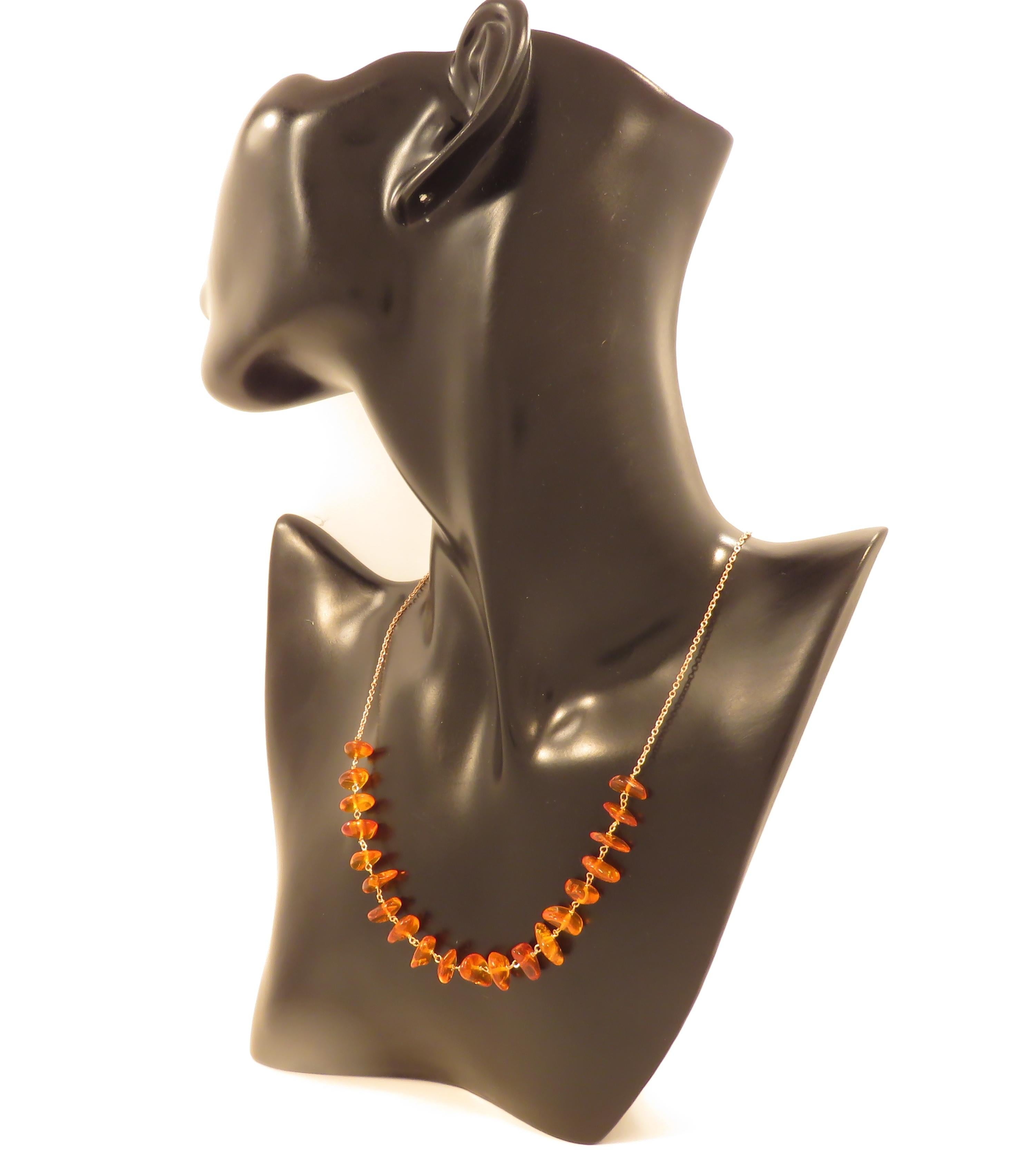 Contemporary Amber 9 Karat Rose Gold Necklace Handcrafted in Italy For Sale